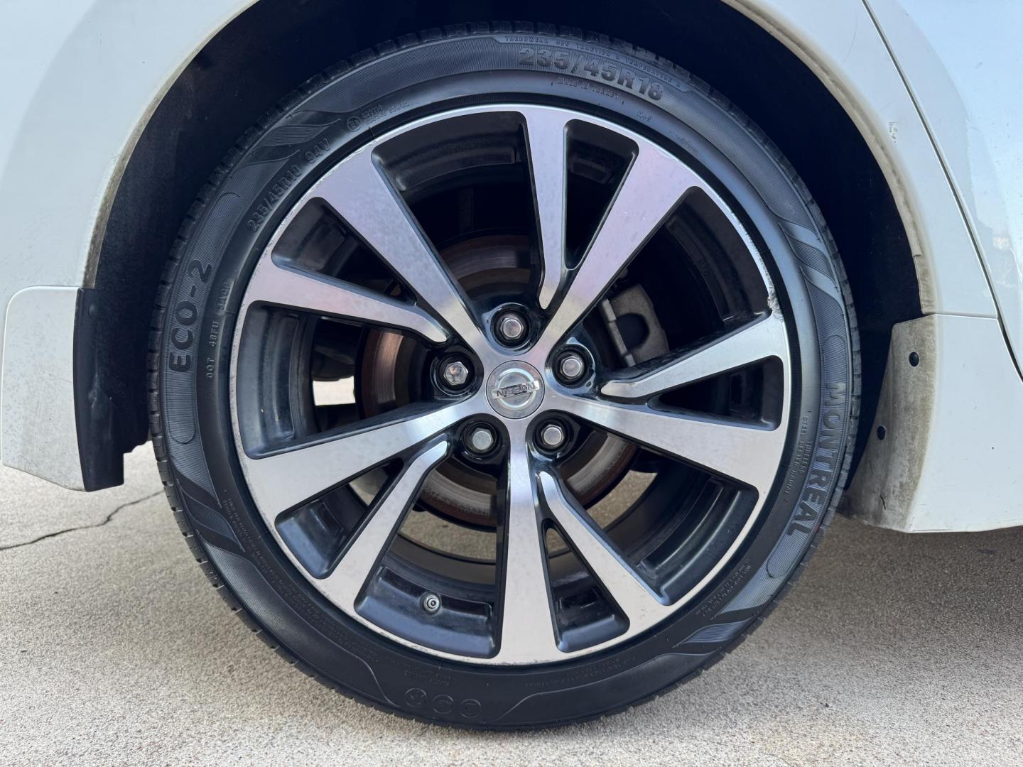 2017 WHITE NISSAN MAXIMA SR; S; SL; PL (1N4AA6AP0HC) , located at 5900 E. Lancaster Ave., Fort Worth, TX, 76112, (817) 457-5456, 0.000000, 0.000000 - Photo#22