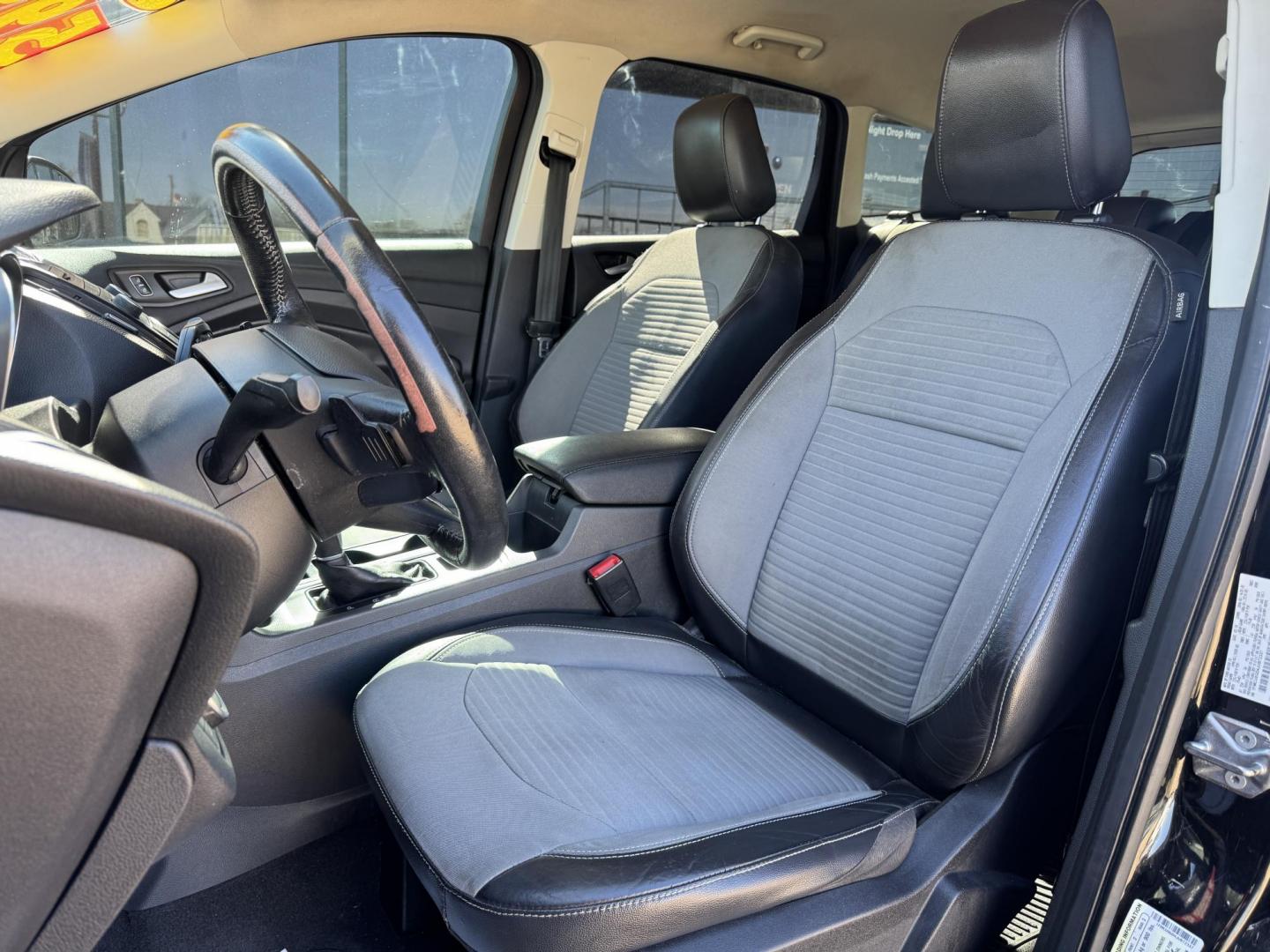 2018 BLACK FORD ESCAPE SE (1FMCU0GD4JU) , located at 5900 E. Lancaster Ave., Fort Worth, TX, 76112, (817) 457-5456, 0.000000, 0.000000 - Photo#9