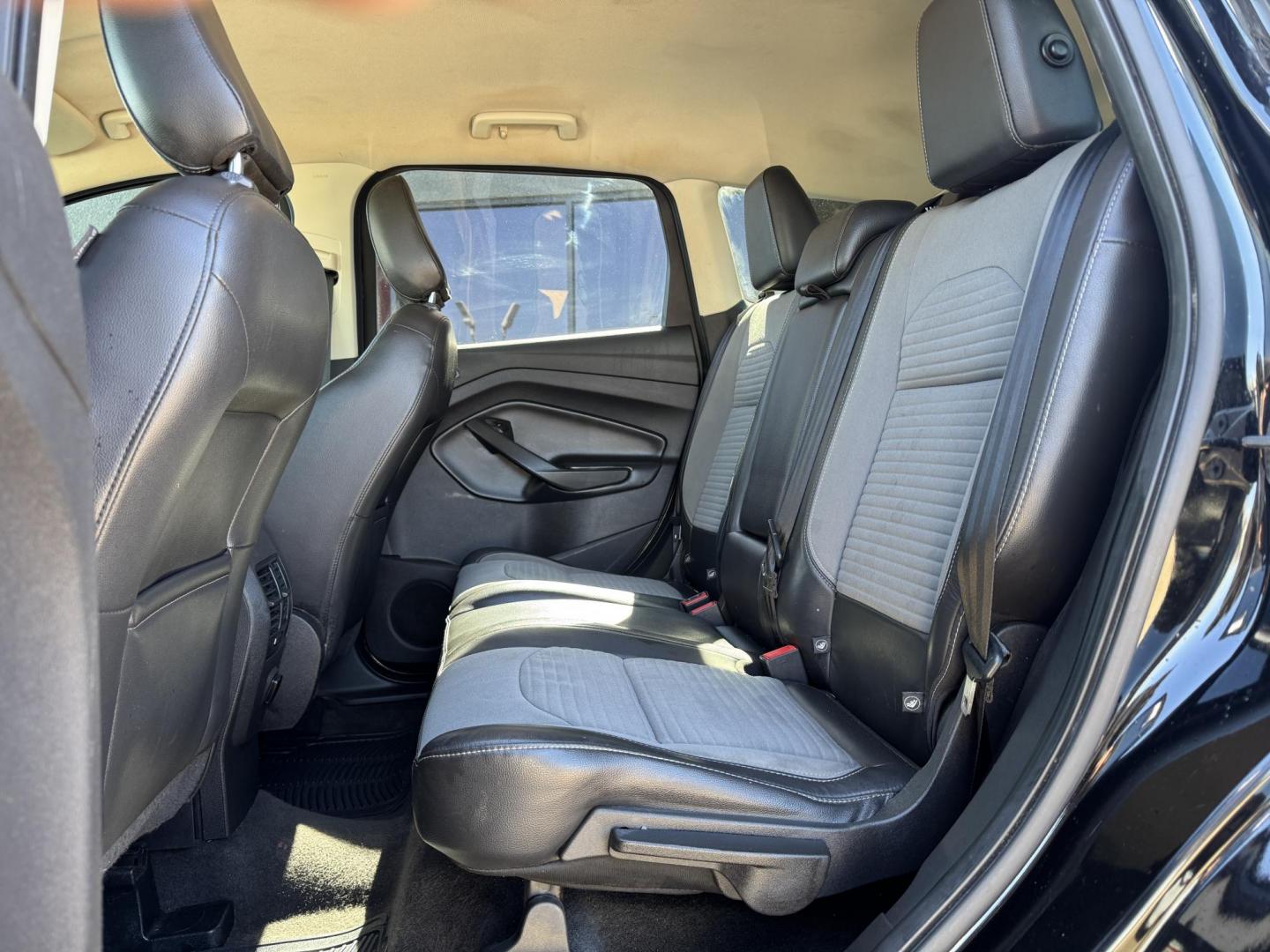 2018 BLACK FORD ESCAPE SE (1FMCU0GD4JU) , located at 5900 E. Lancaster Ave., Fort Worth, TX, 76112, (817) 457-5456, 0.000000, 0.000000 - Photo#11