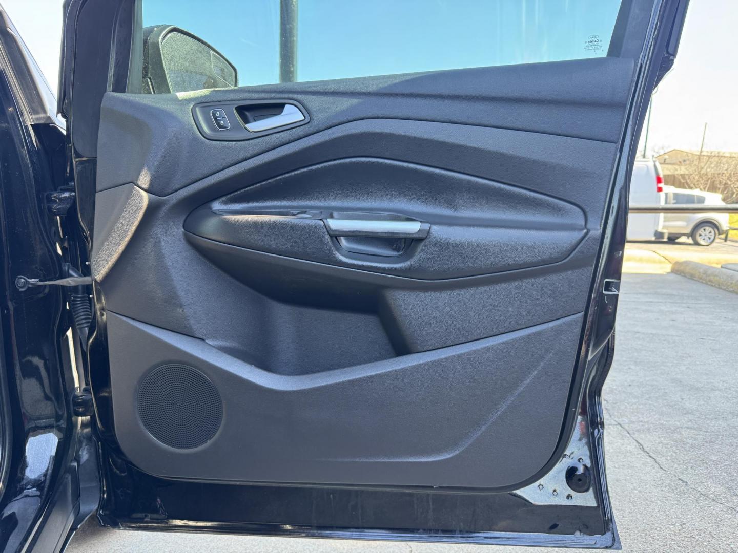 2018 BLACK FORD ESCAPE SE (1FMCU0GD4JU) , located at 5900 E. Lancaster Ave., Fort Worth, TX, 76112, (817) 457-5456, 0.000000, 0.000000 - Photo#14