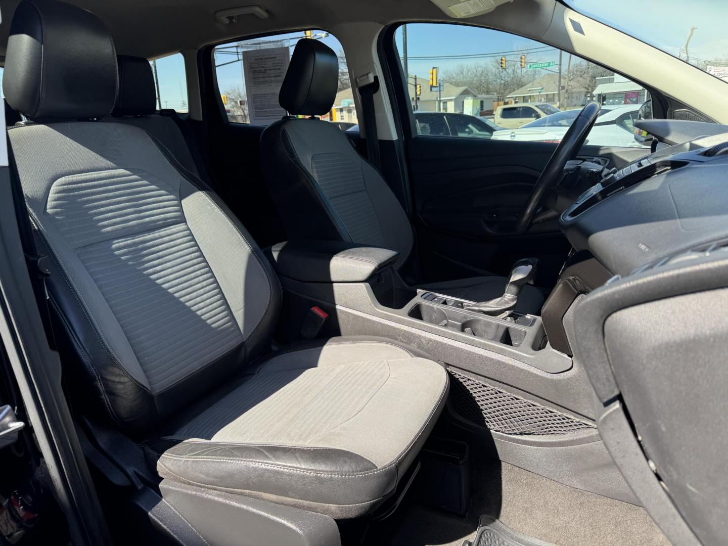 2018 BLACK FORD ESCAPE SE (1FMCU0GD4JU) , located at 5900 E. Lancaster Ave., Fort Worth, TX, 76112, (817) 457-5456, 0.000000, 0.000000 - Photo#16