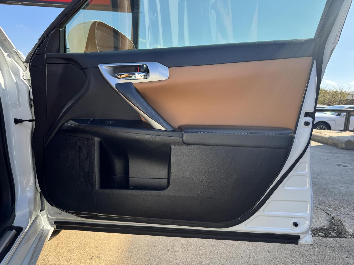 2012 WHITE LEXUS CT 200H BASE (JTHKD5BH8C2) , located at 5900 E. Lancaster Ave., Fort Worth, TX, 76112, (817) 457-5456, 0.000000, 0.000000 - Photo#14