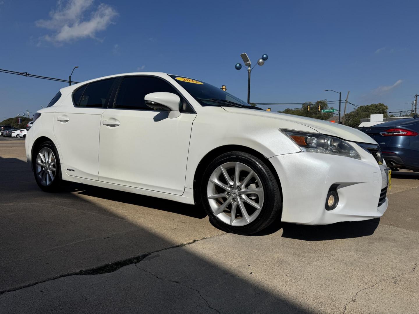 2012 WHITE LEXUS CT 200H BASE (JTHKD5BH8C2) , located at 5900 E. Lancaster Ave., Fort Worth, TX, 76112, (817) 457-5456, 0.000000, 0.000000 - Photo#2