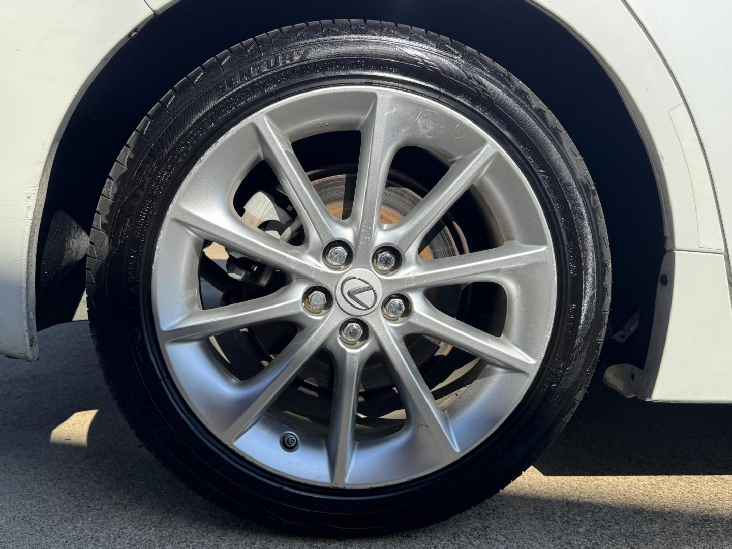 2012 WHITE LEXUS CT 200H BASE (JTHKD5BH8C2) , located at 5900 E. Lancaster Ave., Fort Worth, TX, 76112, (817) 457-5456, 0.000000, 0.000000 - Photo#21