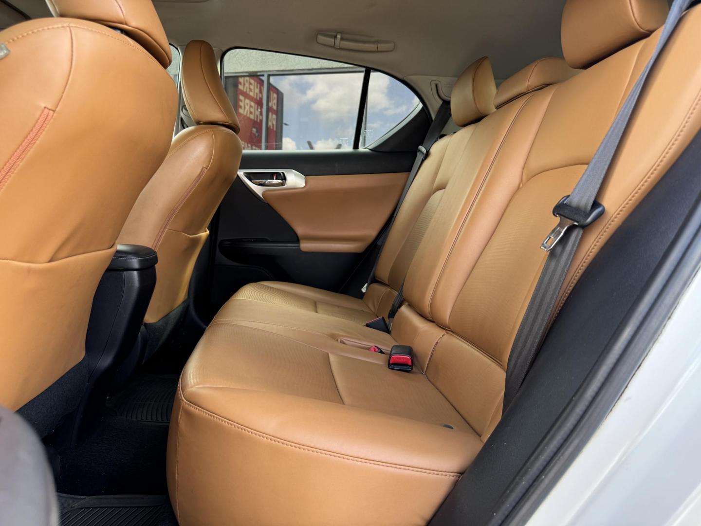 2012 WHITE LEXUS CT 200H BASE (JTHKD5BH8C2) , located at 5900 E. Lancaster Ave., Fort Worth, TX, 76112, (817) 457-5456, 0.000000, 0.000000 - Photo#12