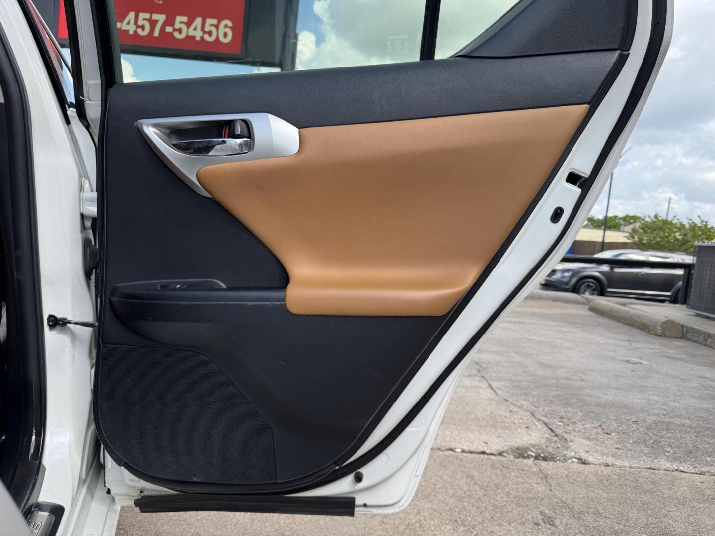 2012 WHITE LEXUS CT 200H BASE (JTHKD5BH8C2) , located at 5900 E. Lancaster Ave., Fort Worth, TX, 76112, (817) 457-5456, 0.000000, 0.000000 - Photo#13