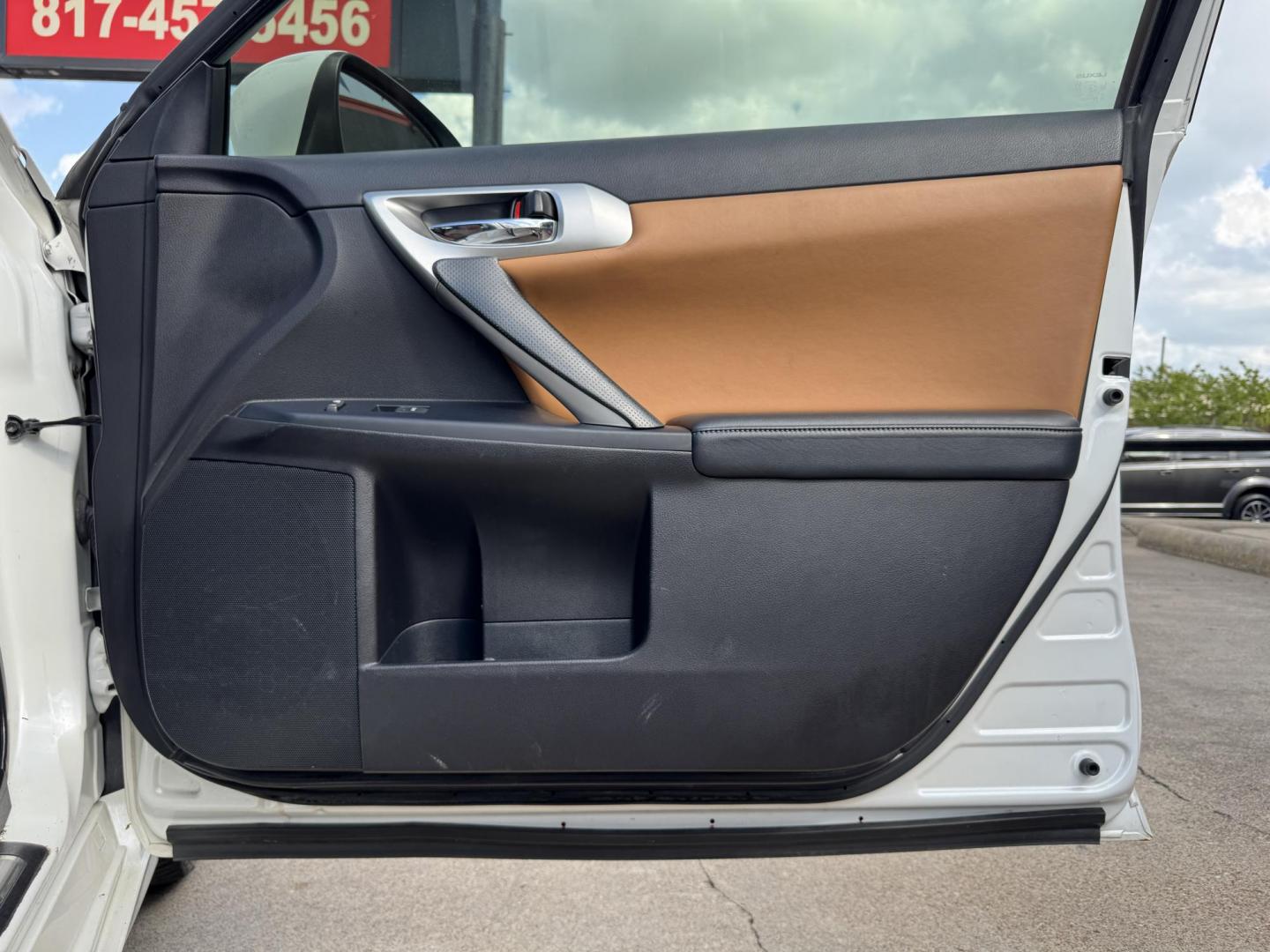 2012 WHITE LEXUS CT 200H BASE (JTHKD5BH8C2) , located at 5900 E. Lancaster Ave., Fort Worth, TX, 76112, (817) 457-5456, 0.000000, 0.000000 - Photo#15