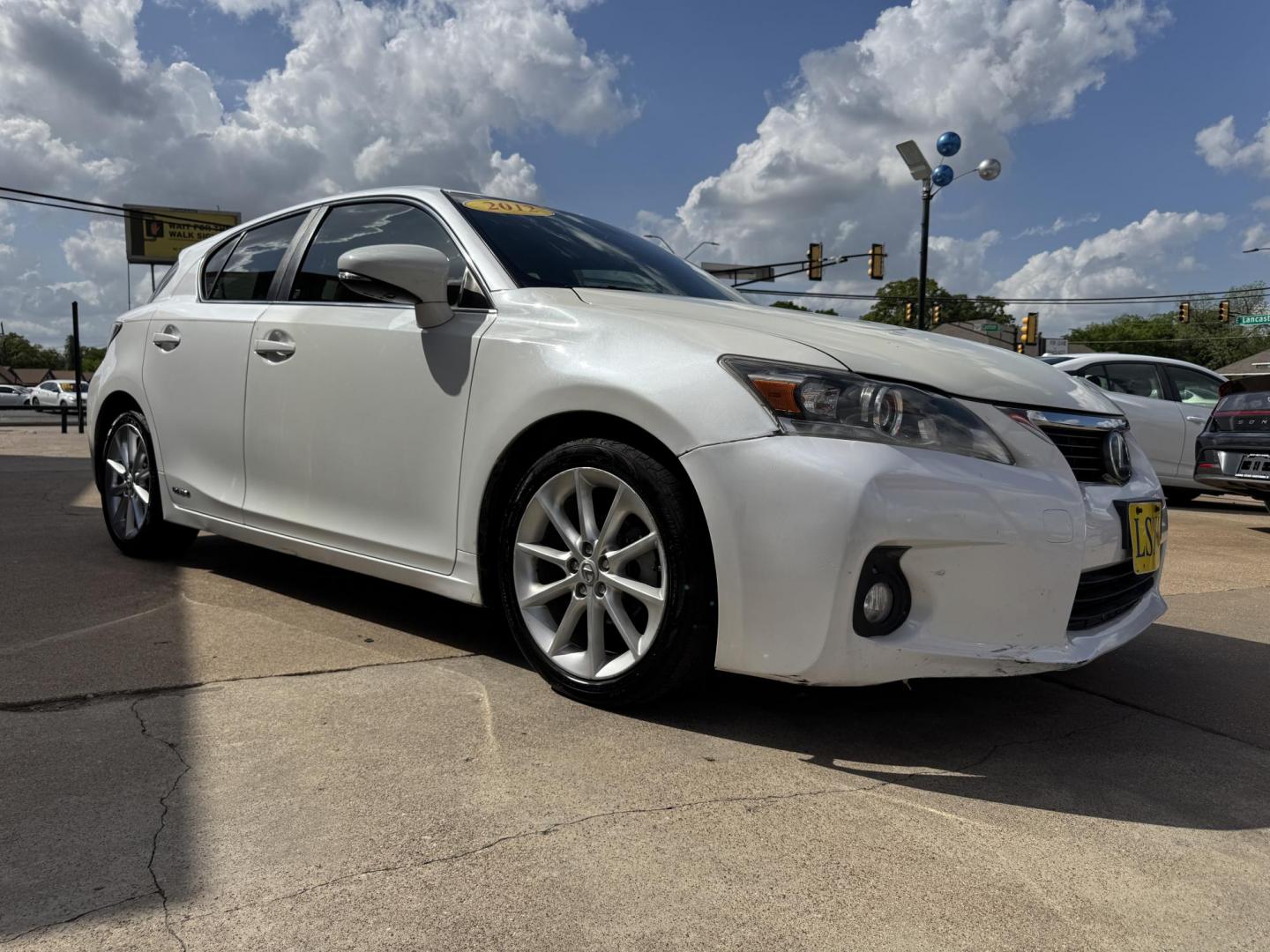 2012 WHITE LEXUS CT 200H BASE (JTHKD5BH8C2) , located at 5900 E. Lancaster Ave., Fort Worth, TX, 76112, (817) 457-5456, 0.000000, 0.000000 - Photo#2