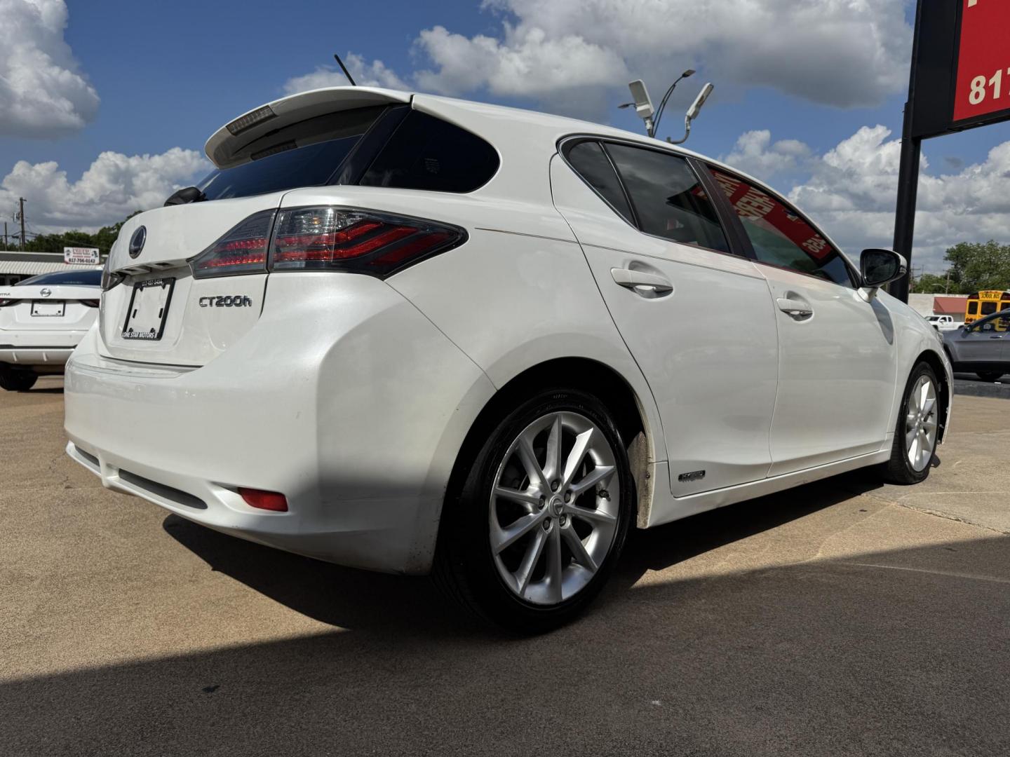 2012 WHITE LEXUS CT 200H BASE (JTHKD5BH8C2) , located at 5900 E. Lancaster Ave., Fort Worth, TX, 76112, (817) 457-5456, 0.000000, 0.000000 - Photo#3