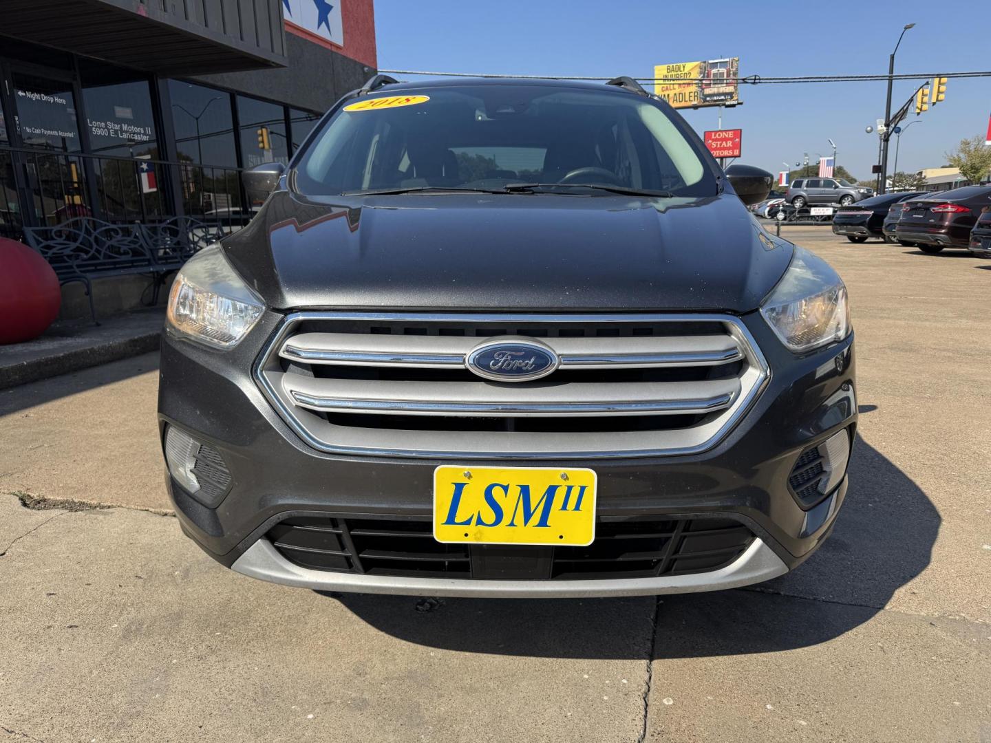 2018 GRAY /BLACK FORD ESCAPE SE (1FMCU0GD2JU) , located at 5900 E. Lancaster Ave., Fort Worth, TX, 76112, (817) 457-5456, 0.000000, 0.000000 - Photo#1