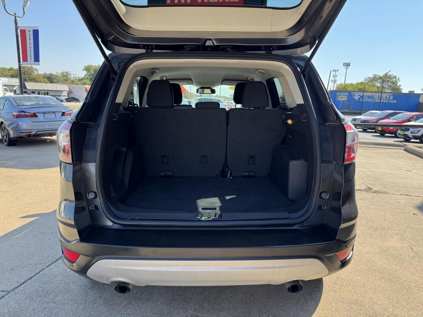 2018 GRAY /BLACK FORD ESCAPE SE (1FMCU0GD2JU) , located at 5900 E. Lancaster Ave., Fort Worth, TX, 76112, (817) 457-5456, 0.000000, 0.000000 - Photo#5