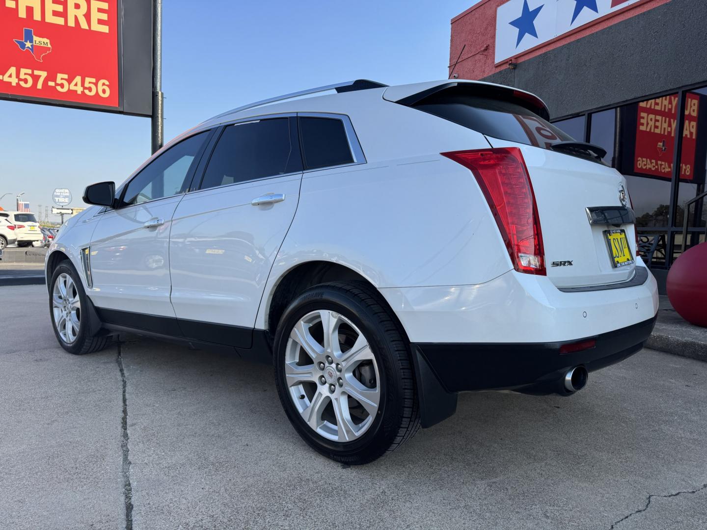 2016 WHITE CADILLAC SRX (3GYFNCE36GS) , located at 5900 E. Lancaster Ave., Fort Worth, TX, 76112, (817) 457-5456, 0.000000, 0.000000- Photo#6