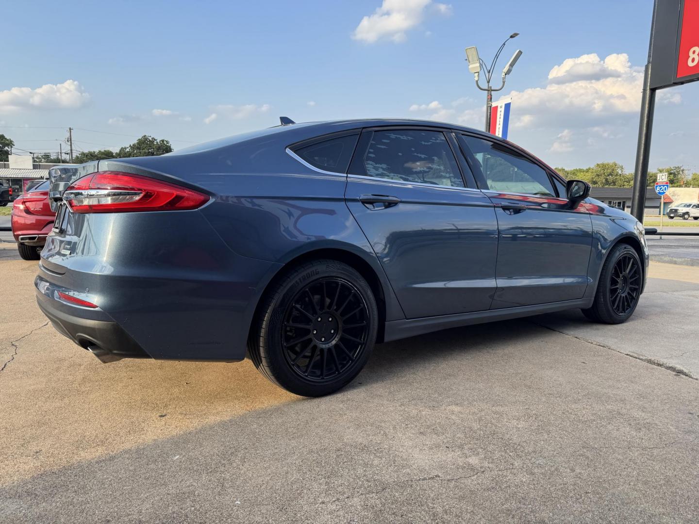 2019 BLUE FORD FUSION SE (3FA6P0HD0KR) , located at 5900 E. Lancaster Ave., Fort Worth, TX, 76112, (817) 457-5456, 0.000000, 0.000000 - Photo#3