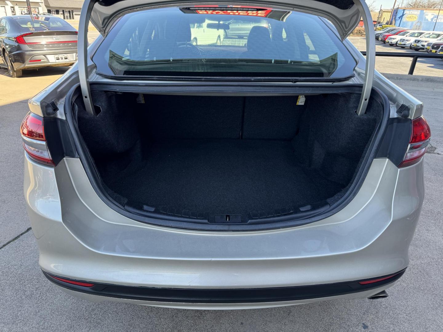 2018 GOLD FORD FUSION S (3FA6P0G78JR) , located at 5900 E. Lancaster Ave., Fort Worth, TX, 76112, (817) 457-5456, 0.000000, 0.000000 - Photo#5