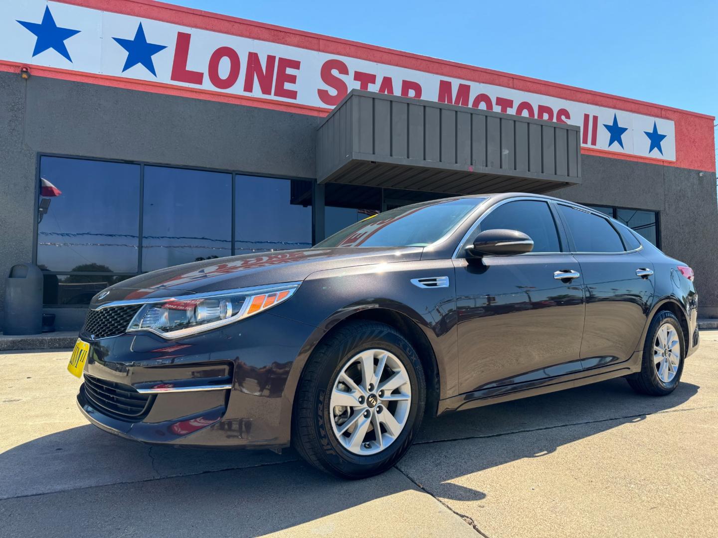 2018 BROWN KIA OPTIMA LX (KNAGT4L37J5) , located at 5900 E. Lancaster Ave., Fort Worth, TX, 76112, (817) 457-5456, 0.000000, 0.000000 - Photo#0