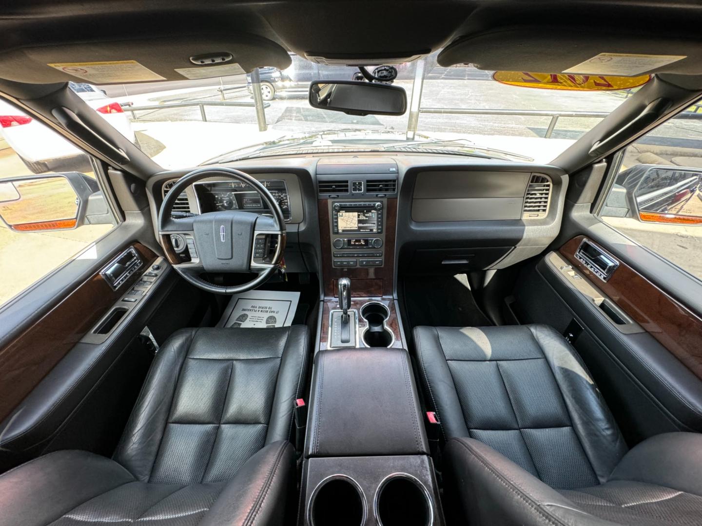 2012 BLACK LINCOLN NAVIGATOR PREMIUM; L (5LMJJ2H51CE) , located at 5900 E. Lancaster Ave., Fort Worth, TX, 76112, (817) 457-5456, 0.000000, 0.000000 - Photo#17