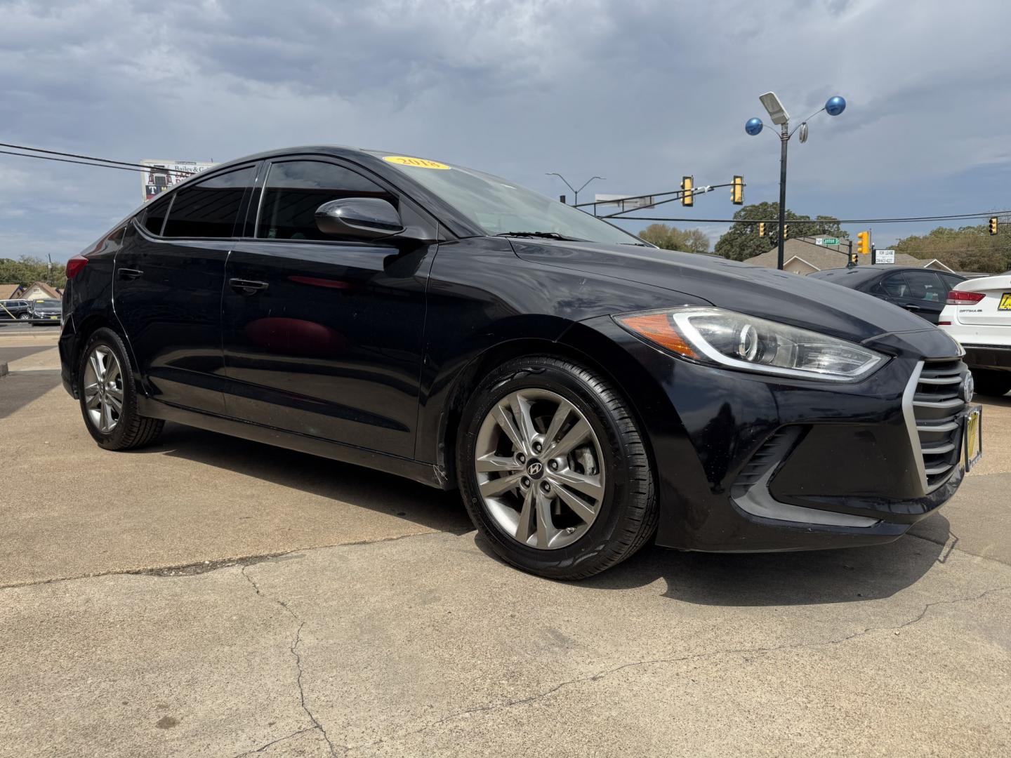 2018 BLACK HYUNDAI ELANTRA LIMITED; SE (5NPD84LF8JH) , located at 5900 E. Lancaster Ave., Fort Worth, TX, 76112, (817) 457-5456, 0.000000, 0.000000- Photo#2