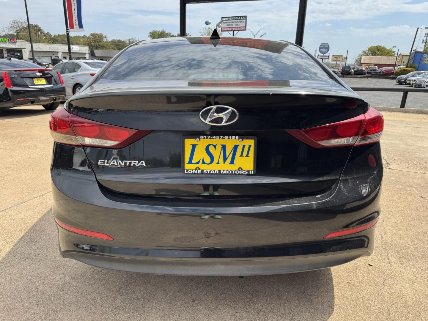 2018 BLACK HYUNDAI ELANTRA LIMITED; SE (5NPD84LF8JH) , located at 5900 E. Lancaster Ave., Fort Worth, TX, 76112, (817) 457-5456, 0.000000, 0.000000- Photo#4