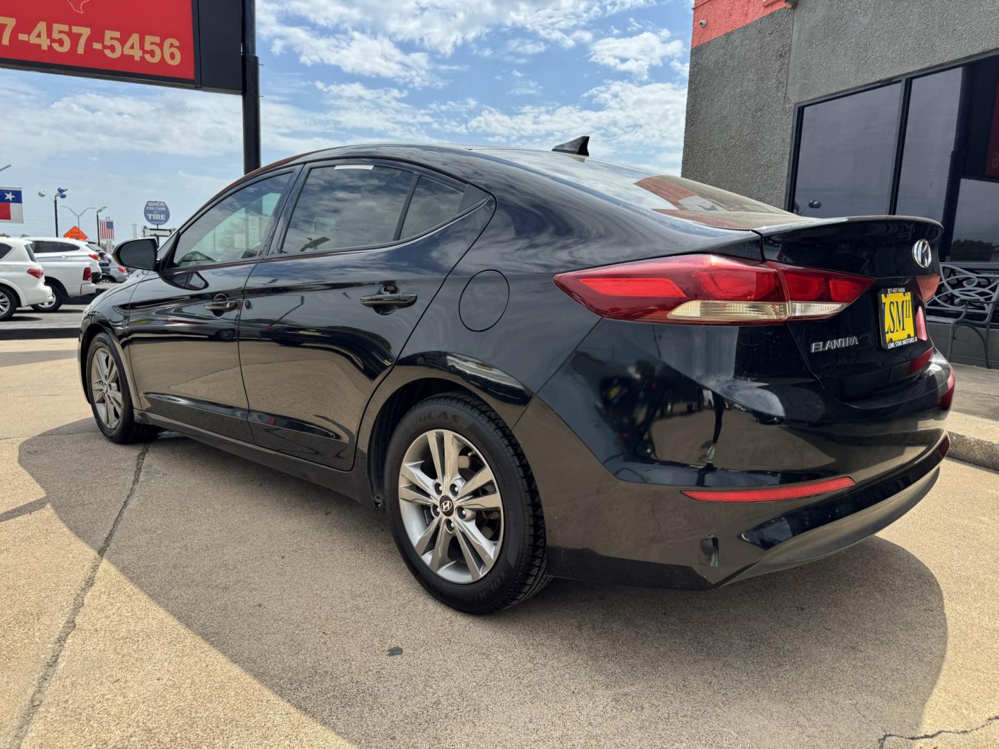 2018 BLACK HYUNDAI ELANTRA LIMITED; SE (5NPD84LF8JH) , located at 5900 E. Lancaster Ave., Fort Worth, TX, 76112, (817) 457-5456, 0.000000, 0.000000- Photo#6