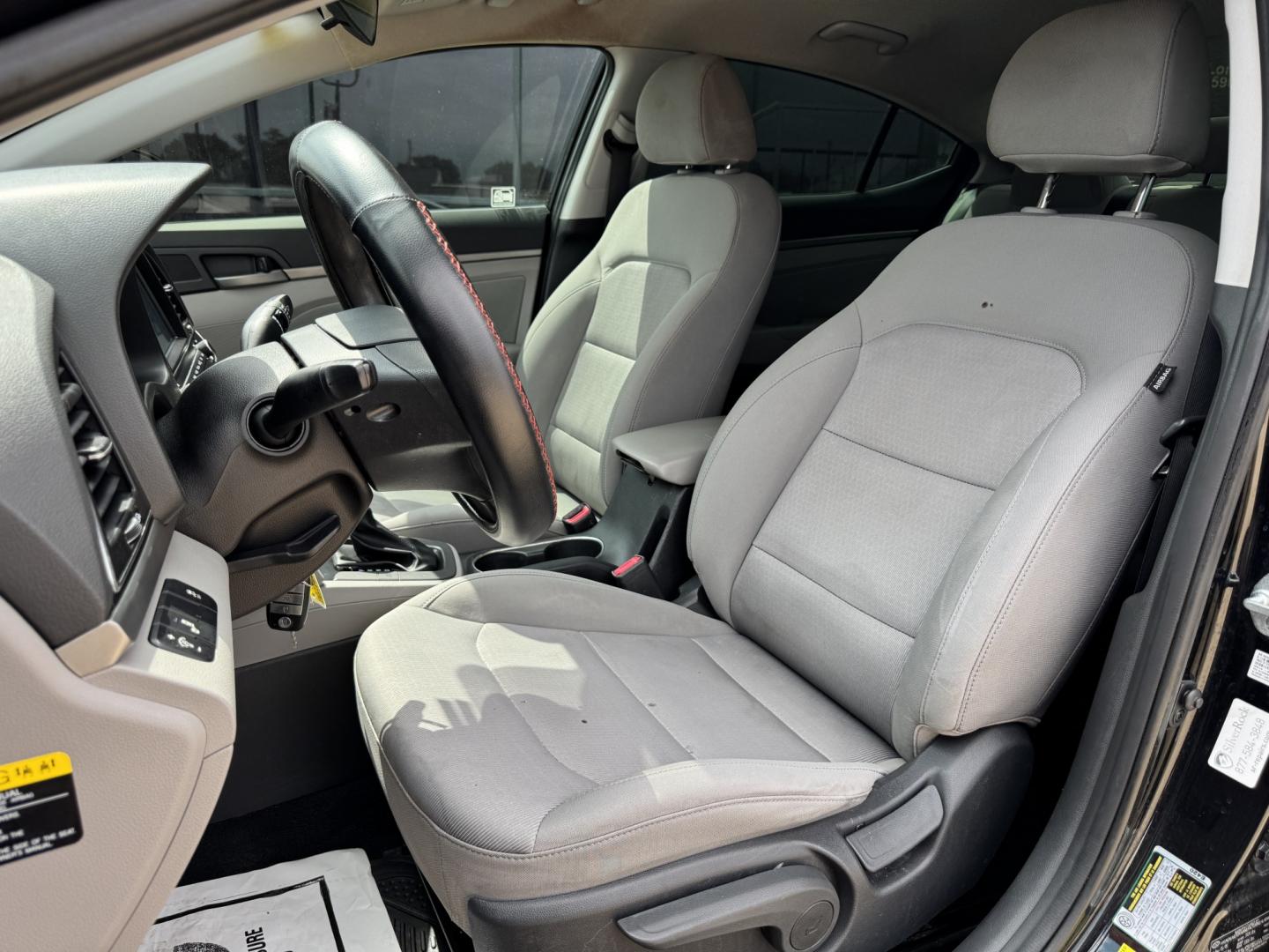 2018 BLACK HYUNDAI ELANTRA LIMITED; SE (5NPD84LF8JH) , located at 5900 E. Lancaster Ave., Fort Worth, TX, 76112, (817) 457-5456, 0.000000, 0.000000- Photo#11