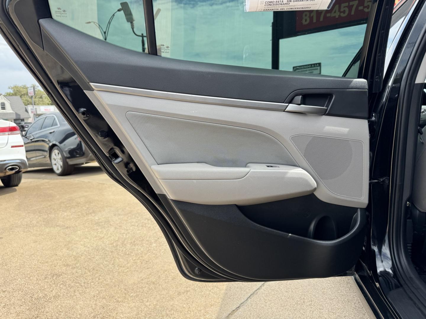 2018 BLACK HYUNDAI ELANTRA LIMITED; SE (5NPD84LF8JH) , located at 5900 E. Lancaster Ave., Fort Worth, TX, 76112, (817) 457-5456, 0.000000, 0.000000- Photo#12
