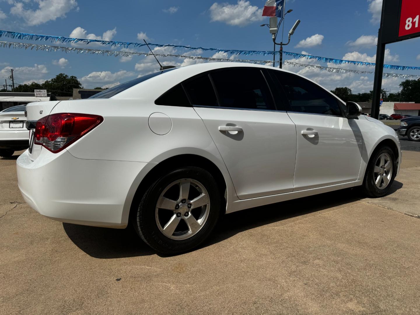 2016 WHITE CHEVROLET CRUZE LIMITED 1LT (1G1PE5SB1G7) , located at 5900 E. Lancaster Ave., Fort Worth, TX, 76112, (817) 457-5456, 0.000000, 0.000000 - Photo#3