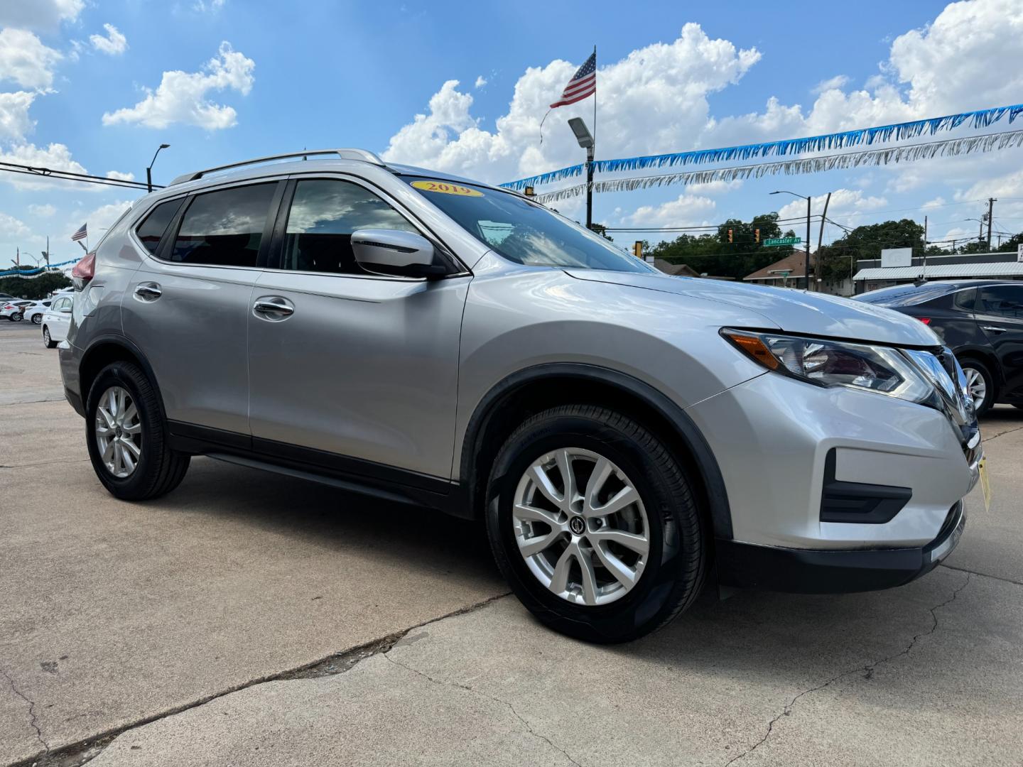 2019 SILVER NISSAN ROGUE S; SL; SV (KNMAT2MV0KP) , located at 5900 E. Lancaster Ave., Fort Worth, TX, 76112, (817) 457-5456, 0.000000, 0.000000 - Photo#3