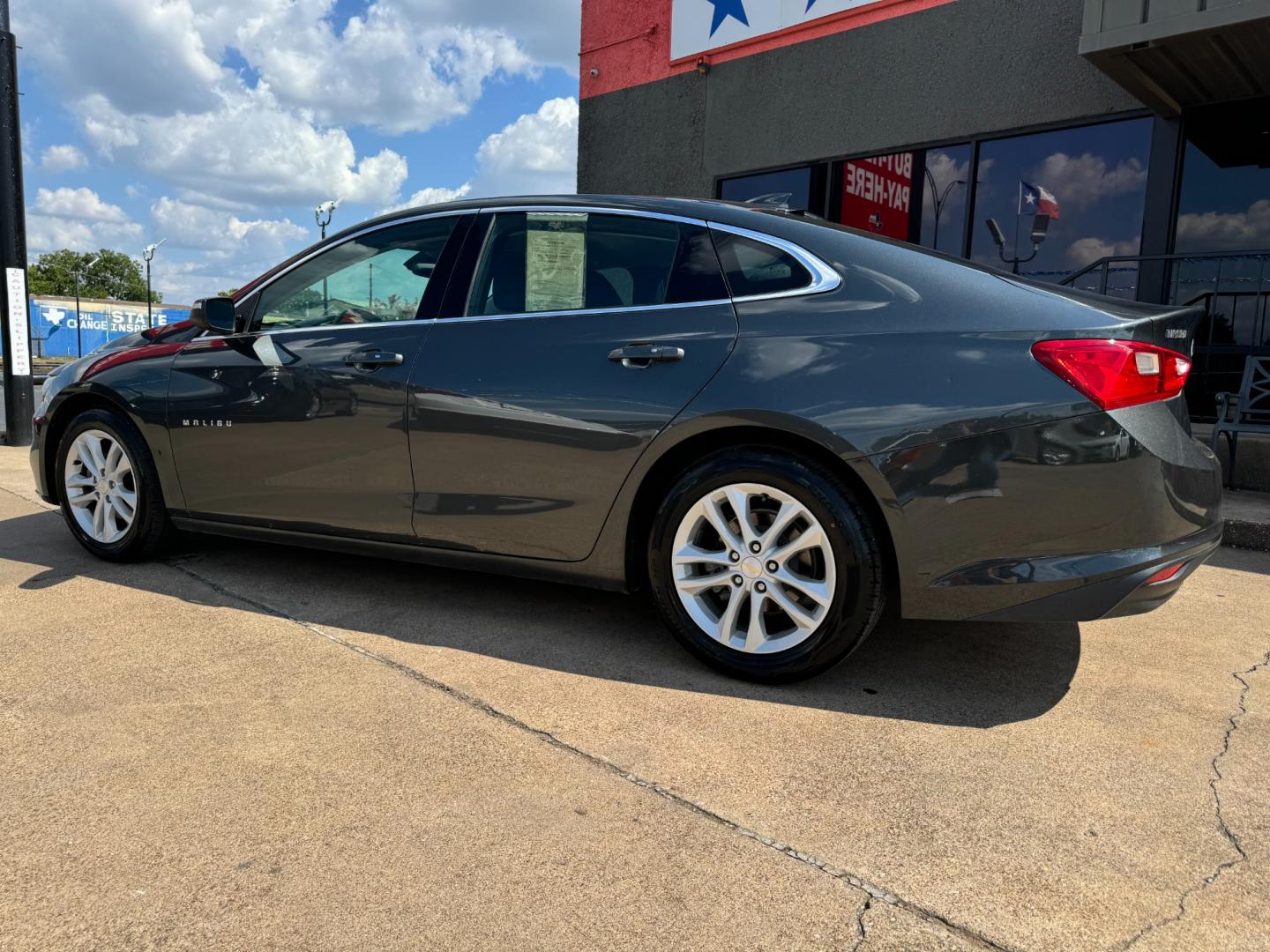 2018 GRAY CHEVROLET MALIBU LT (2FL) (1G1ZD5ST1JF) , located at 5900 E. Lancaster Ave., Fort Worth, TX, 76112, (817) 457-5456, 0.000000, 0.000000 - Photo#6