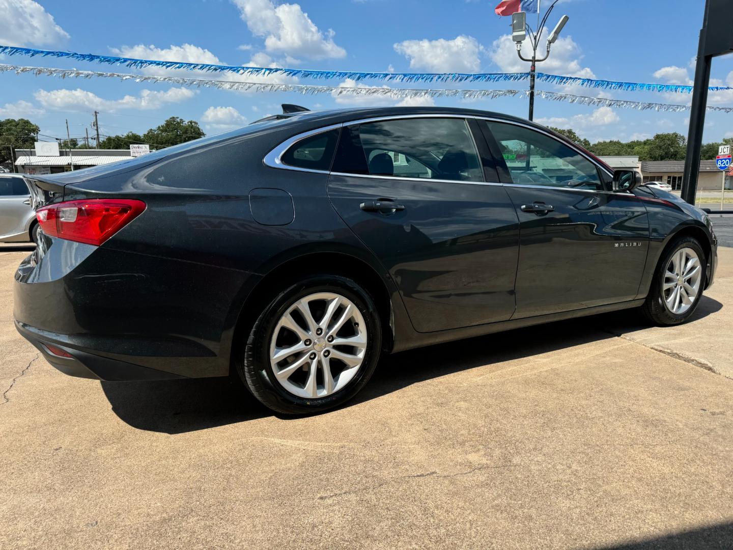 2018 GRAY CHEVROLET MALIBU LT (2FL) (1G1ZD5ST1JF) , located at 5900 E. Lancaster Ave., Fort Worth, TX, 76112, (817) 457-5456, 0.000000, 0.000000 - Photo#3