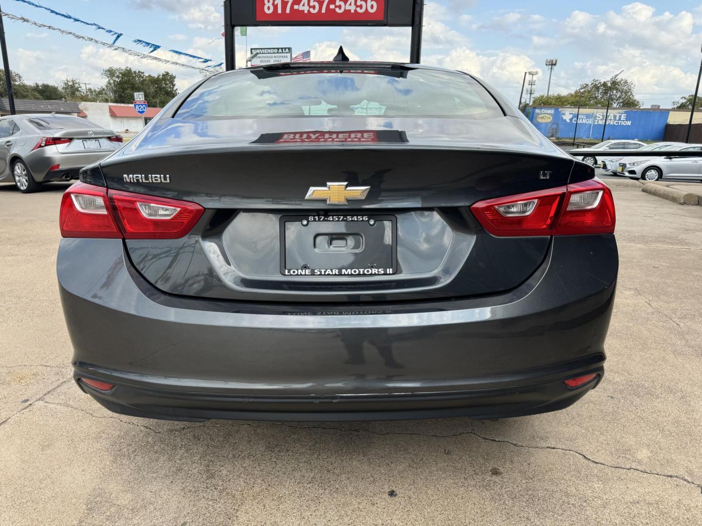 2018 GRAY CHEVROLET MALIBU LT (2FL) (1G1ZD5ST1JF) , located at 5900 E. Lancaster Ave., Fort Worth, TX, 76112, (817) 457-5456, 0.000000, 0.000000 - Photo#5