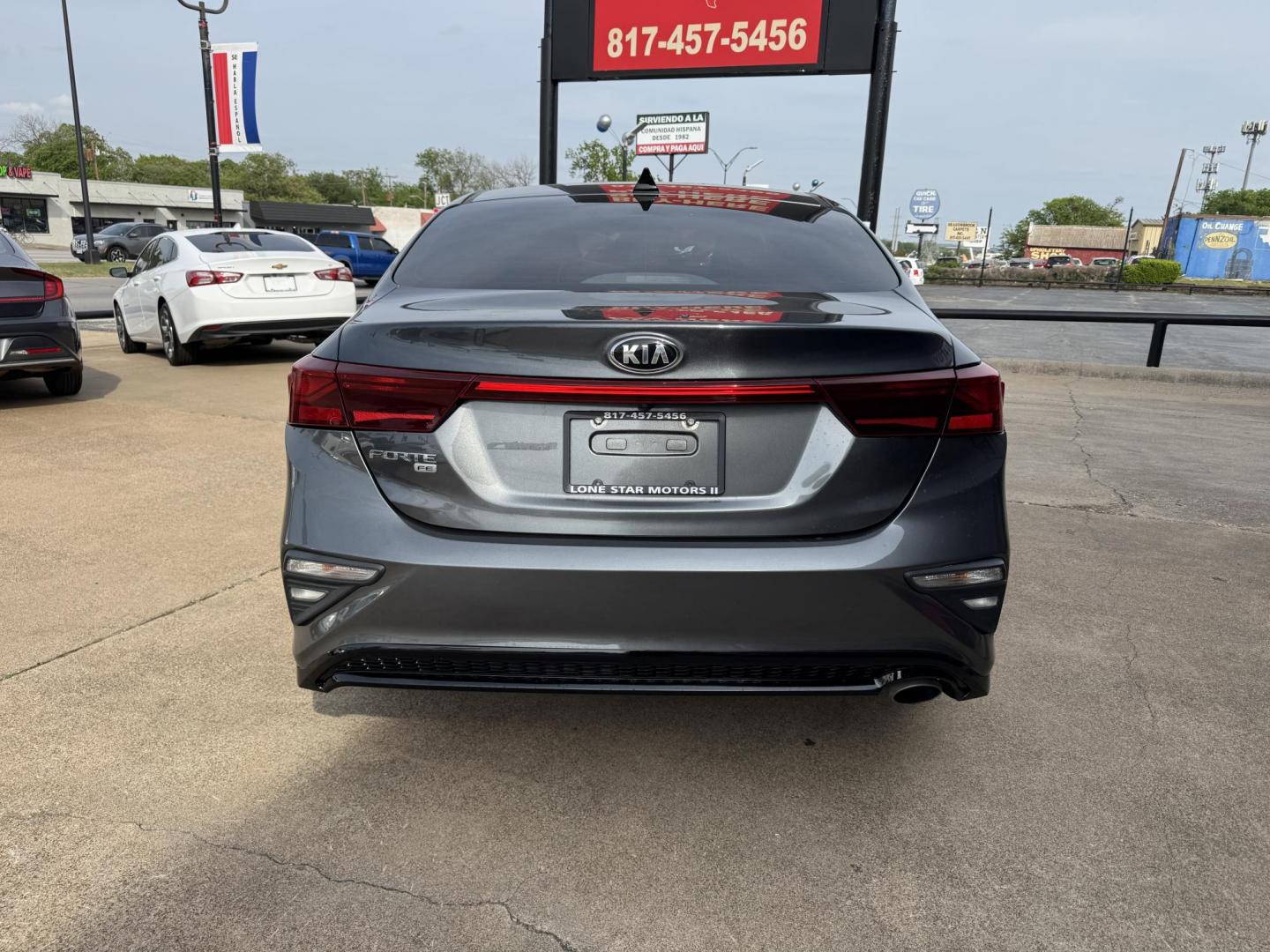 2020 GRAY KIA FORTE FE; LXS (3KPF24AD4LE) , located at 5900 E. Lancaster Ave., Fort Worth, TX, 76112, (817) 457-5456, 0.000000, 0.000000 - Photo#4
