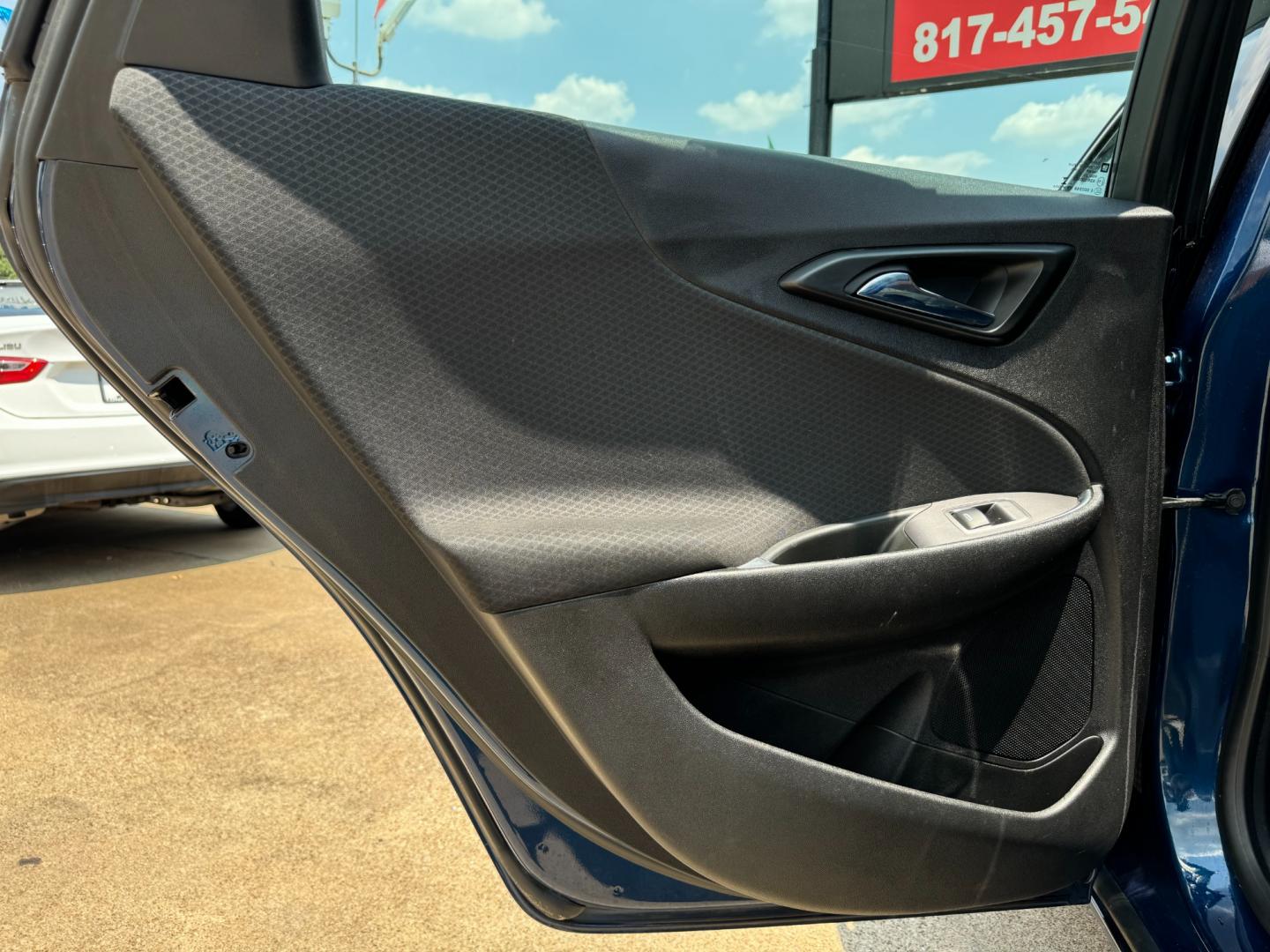 2019 BLUE CHEVROLET MALIBU LT (2FL) (1G1ZD5ST4KF) , located at 5900 E. Lancaster Ave., Fort Worth, TX, 76112, (817) 457-5456, 0.000000, 0.000000 - Photo#11