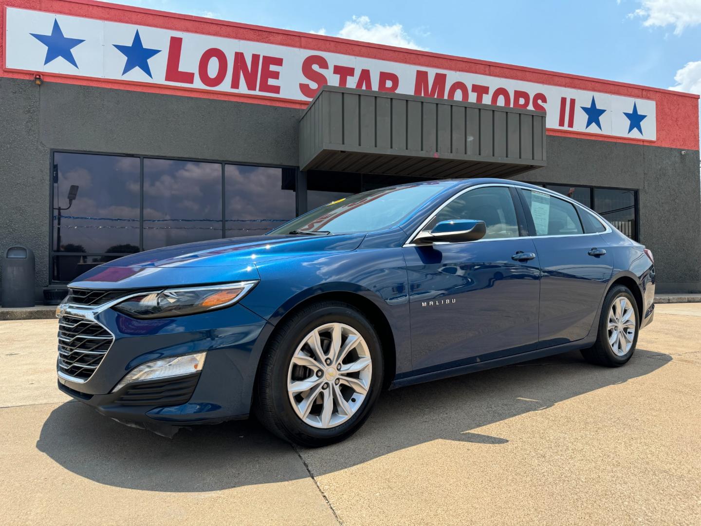 2019 BLUE CHEVROLET MALIBU LT (2FL) (1G1ZD5ST4KF) , located at 5900 E. Lancaster Ave., Fort Worth, TX, 76112, (817) 457-5456, 0.000000, 0.000000 - Photo#1