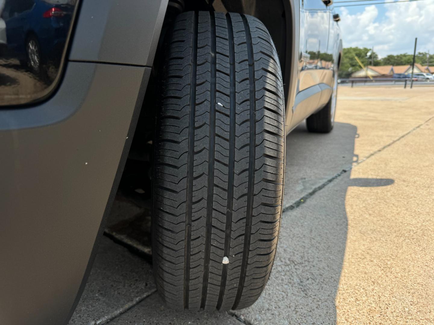 2015 BLACK JEEP RENEGADE (ZACCJABT0FP) , located at 5900 E. Lancaster Ave., Fort Worth, TX, 76112, (817) 457-5456, 0.000000, 0.000000 - Photo#21