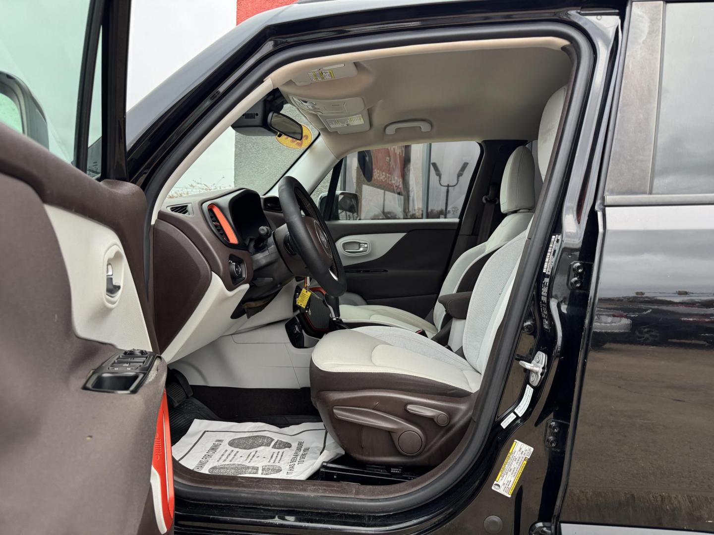 2015 BLACK JEEP RENEGADE (ZACCJABT0FP) , located at 5900 E. Lancaster Ave., Fort Worth, TX, 76112, (817) 457-5456, 0.000000, 0.000000 - Photo#8