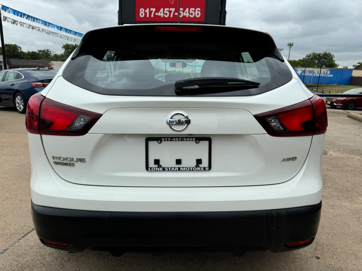 2019 WHITE NISSAN ROGUE SPORT S; SL (JN1BJ1CR9KW) , located at 5900 E. Lancaster Ave., Fort Worth, TX, 76112, (817) 457-5456, 0.000000, 0.000000 - Photo#5