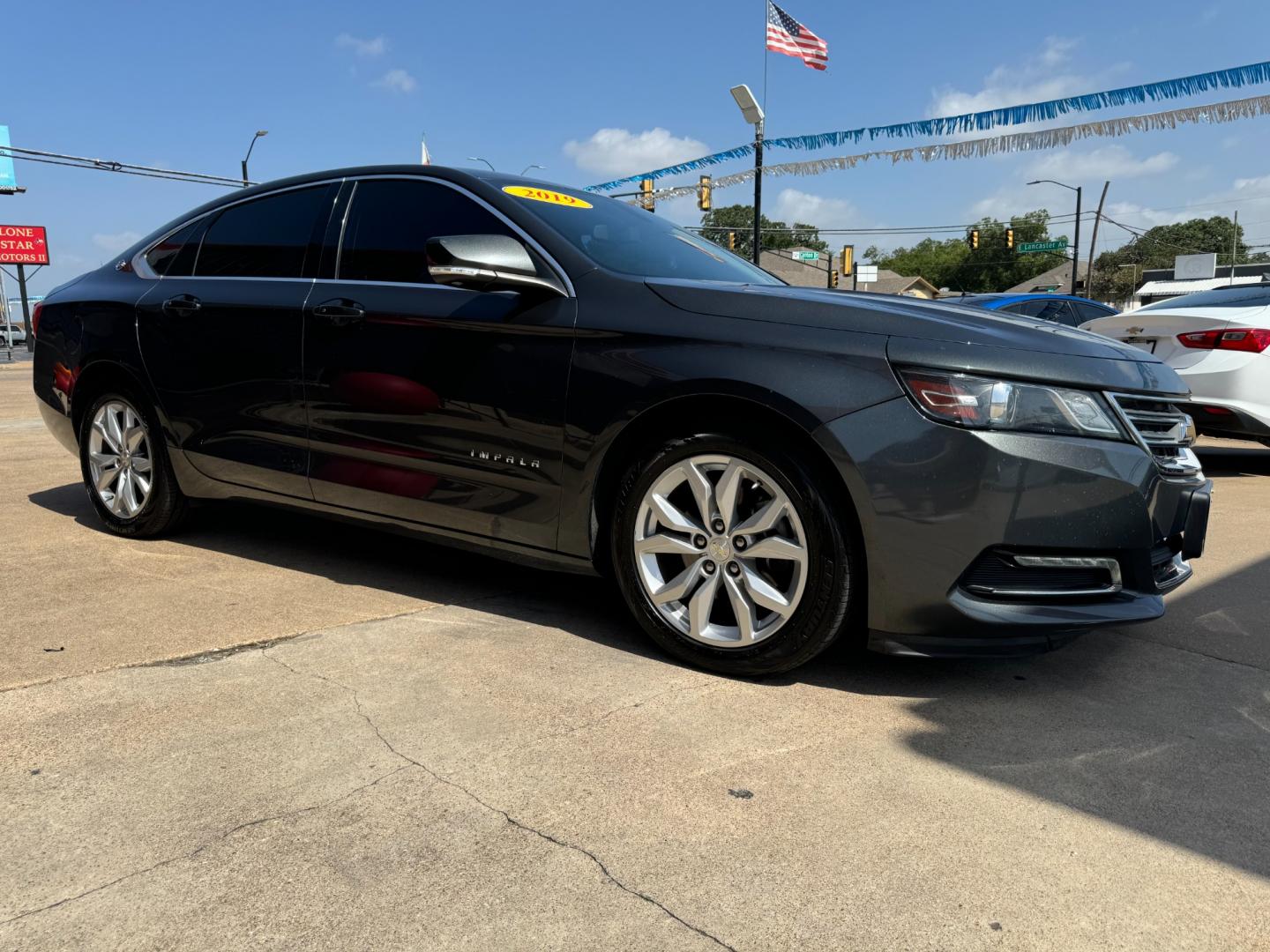 2019 GRAY CHEVROLET IMPALA LT (1LT) (2G11Z5SAXK9) , located at 5900 E. Lancaster Ave., Fort Worth, TX, 76112, (817) 457-5456, 0.000000, 0.000000 - Photo#3