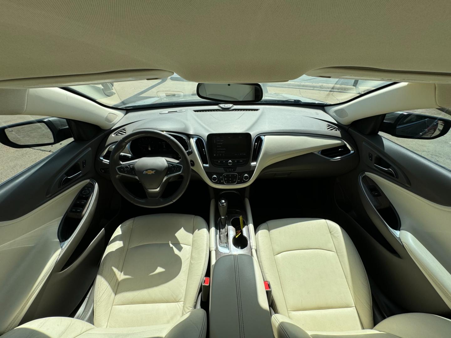 2020 GRAY CHEVROLET MALIBU LT (1LT) (1G1ZD5ST1LF) , located at 5900 E. Lancaster Ave., Fort Worth, TX, 76112, (817) 457-5456, 0.000000, 0.000000 - Photo#17