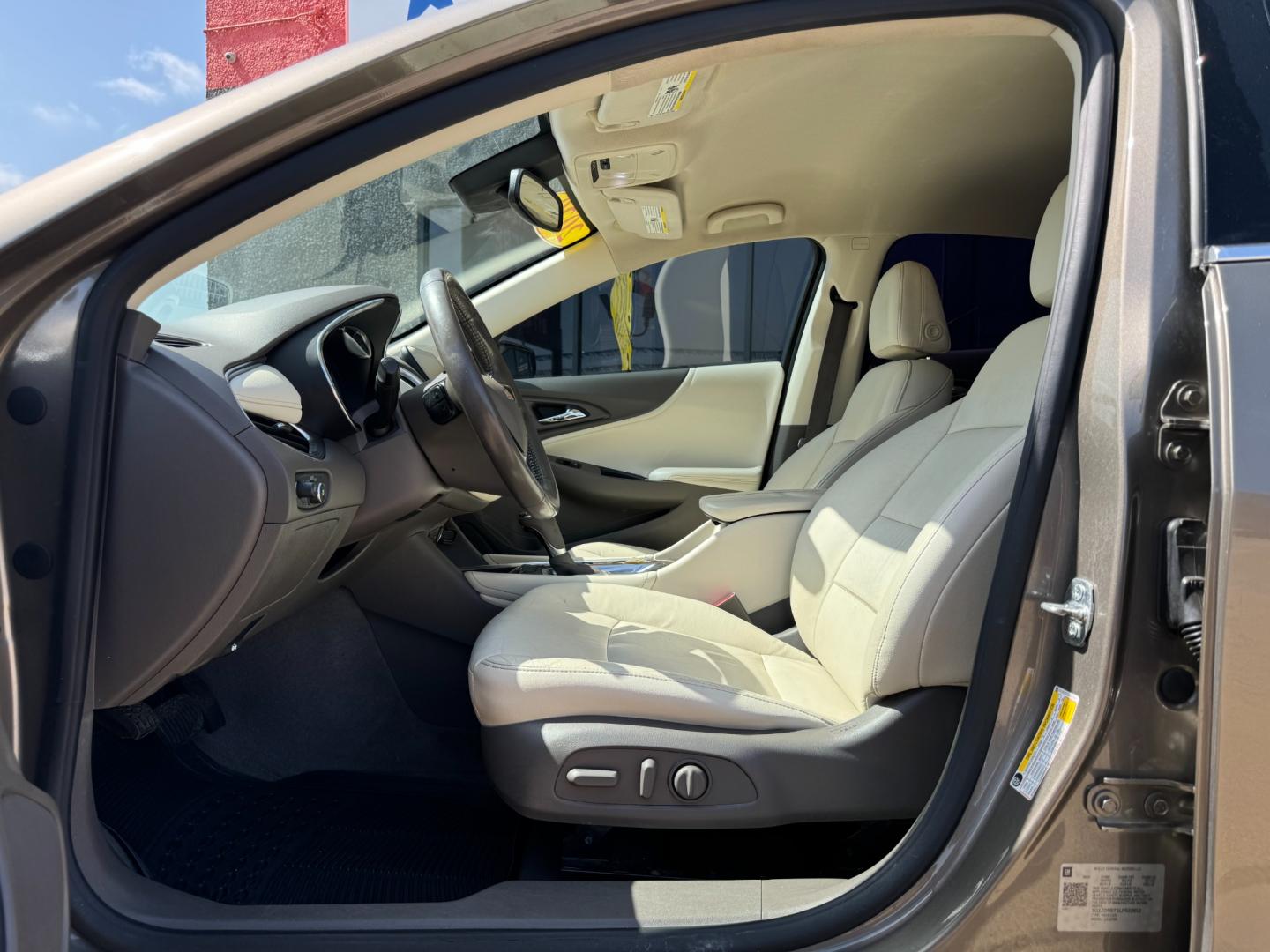 2020 GRAY CHEVROLET MALIBU LT (1LT) (1G1ZD5ST1LF) , located at 5900 E. Lancaster Ave., Fort Worth, TX, 76112, (817) 457-5456, 0.000000, 0.000000 - Photo#8