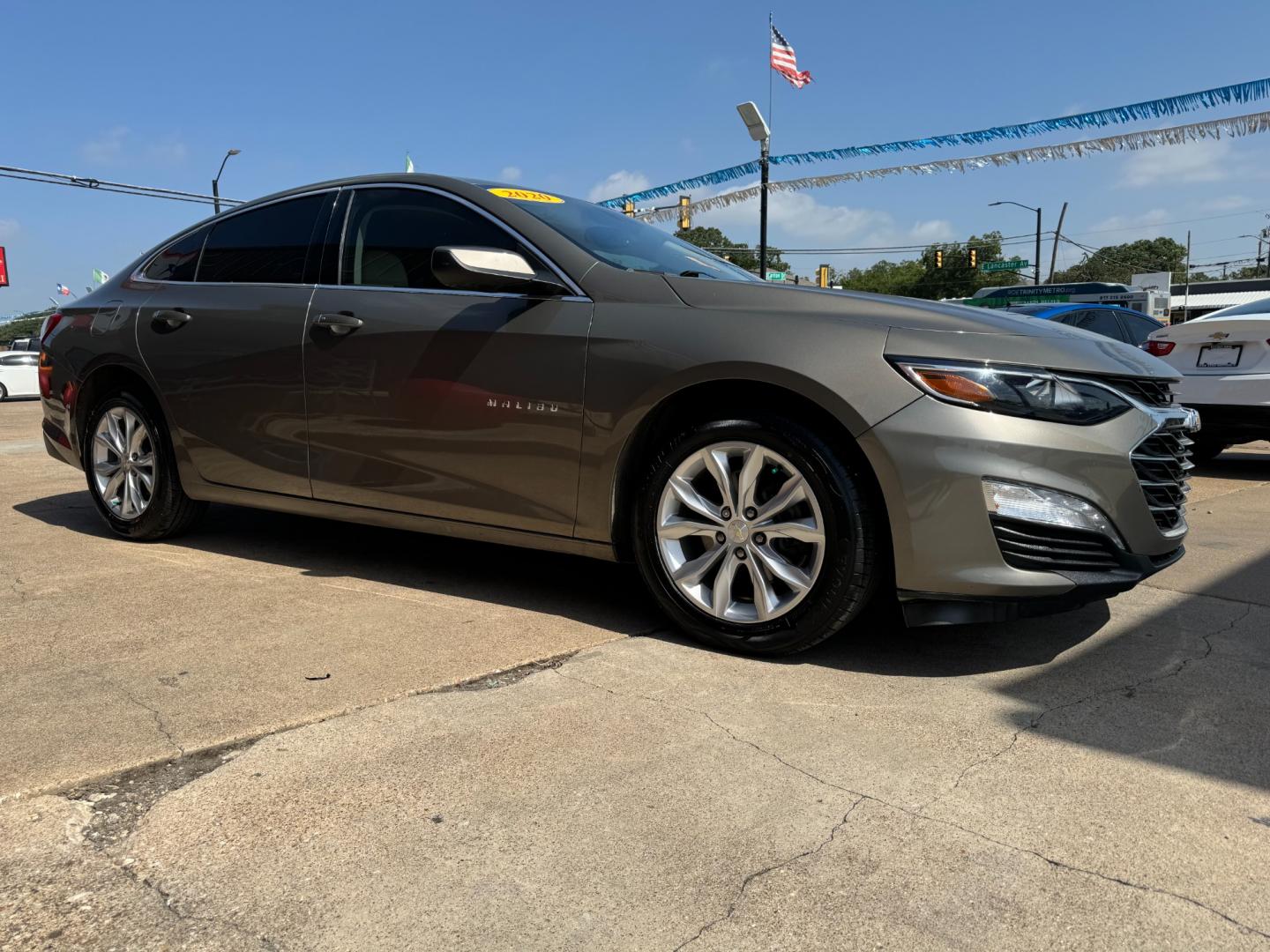 2020 GRAY CHEVROLET MALIBU LT (1LT) (1G1ZD5ST1LF) , located at 5900 E. Lancaster Ave., Fort Worth, TX, 76112, (817) 457-5456, 0.000000, 0.000000 - Photo#2