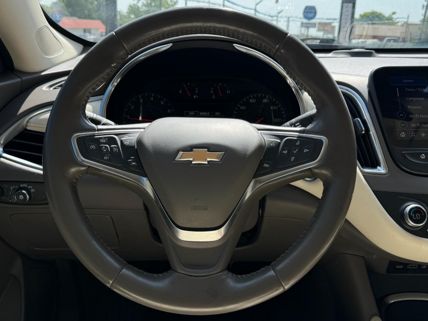 2020 GRAY CHEVROLET MALIBU LT (1LT) (1G1ZD5ST1LF) , located at 5900 E. Lancaster Ave., Fort Worth, TX, 76112, (817) 457-5456, 0.000000, 0.000000 - Photo#18