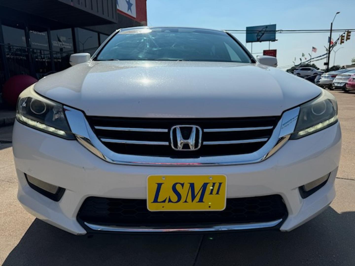 2014 WHITE HONDA ACCORD EX-L (1HGCR3F80EA) , located at 5900 E. Lancaster Ave., Fort Worth, TX, 76112, (817) 457-5456, 0.000000, 0.000000 - Photo#2