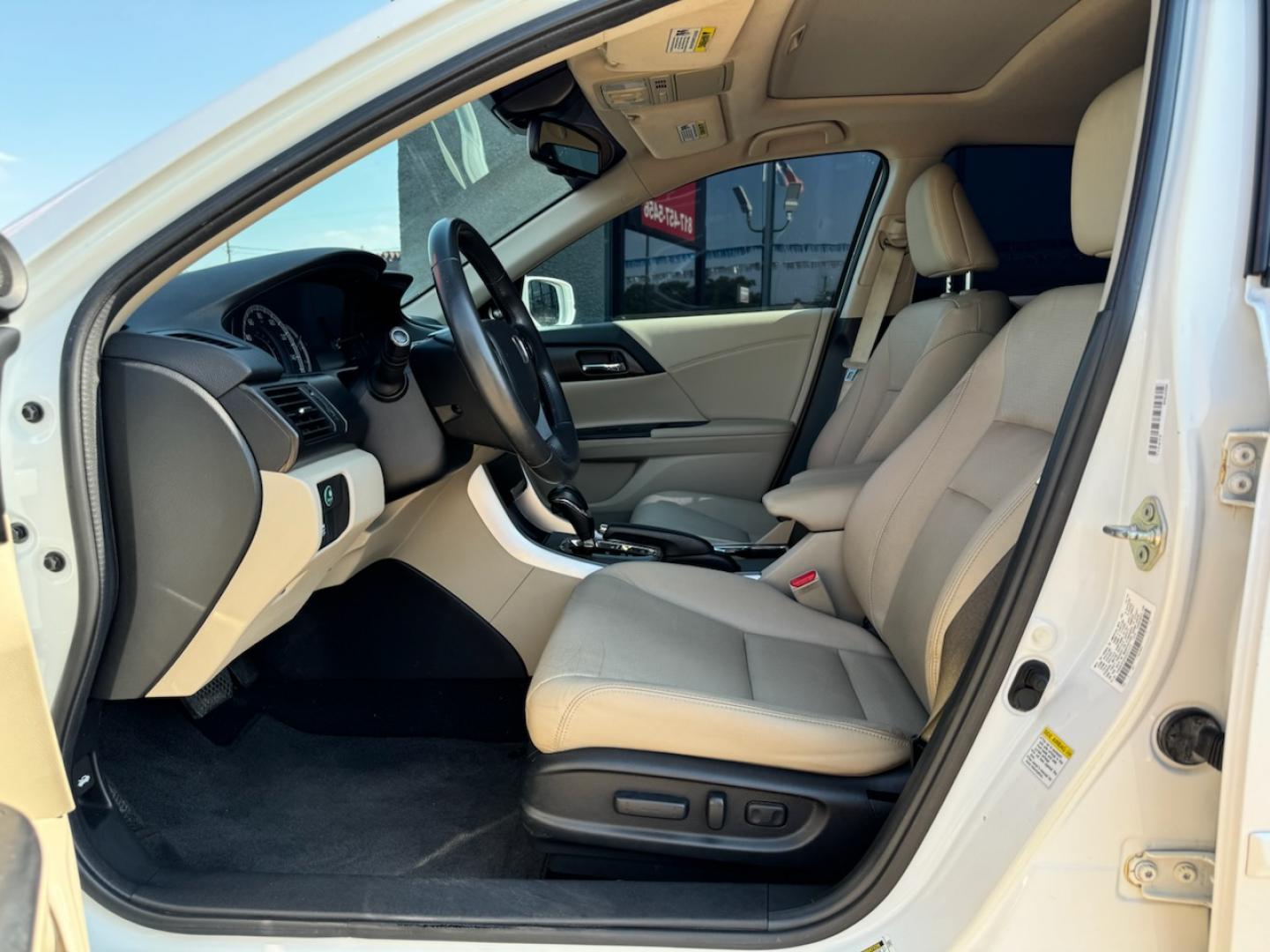 2014 WHITE HONDA ACCORD EX-L (1HGCR3F80EA) , located at 5900 E. Lancaster Ave., Fort Worth, TX, 76112, (817) 457-5456, 0.000000, 0.000000 - Photo#9