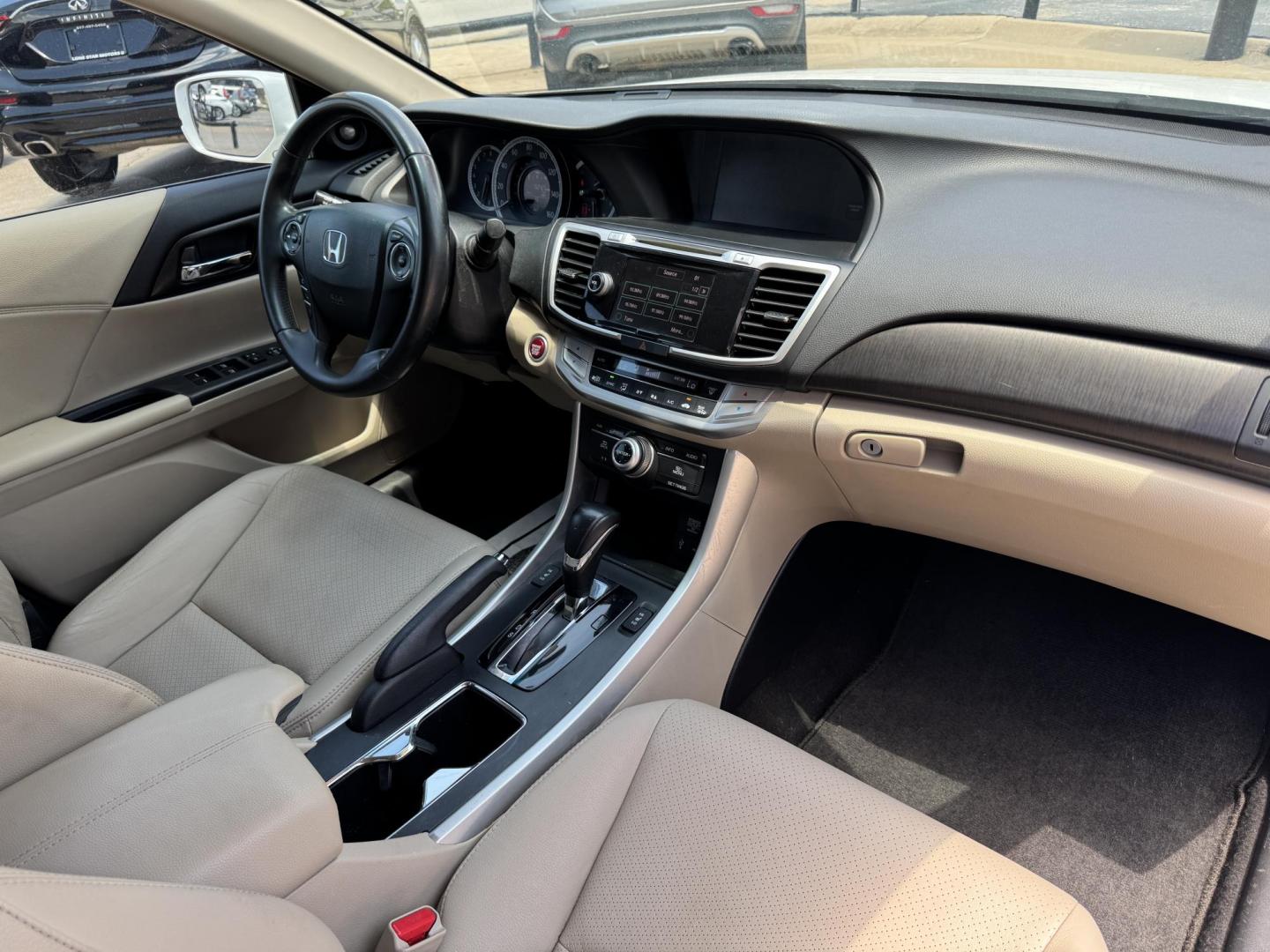 2014 WHITE HONDA ACCORD EX-L (1HGCR3F89EA) , located at 5900 E. Lancaster Ave., Fort Worth, TX, 76112, (817) 457-5456, 0.000000, 0.000000 - Photo#17