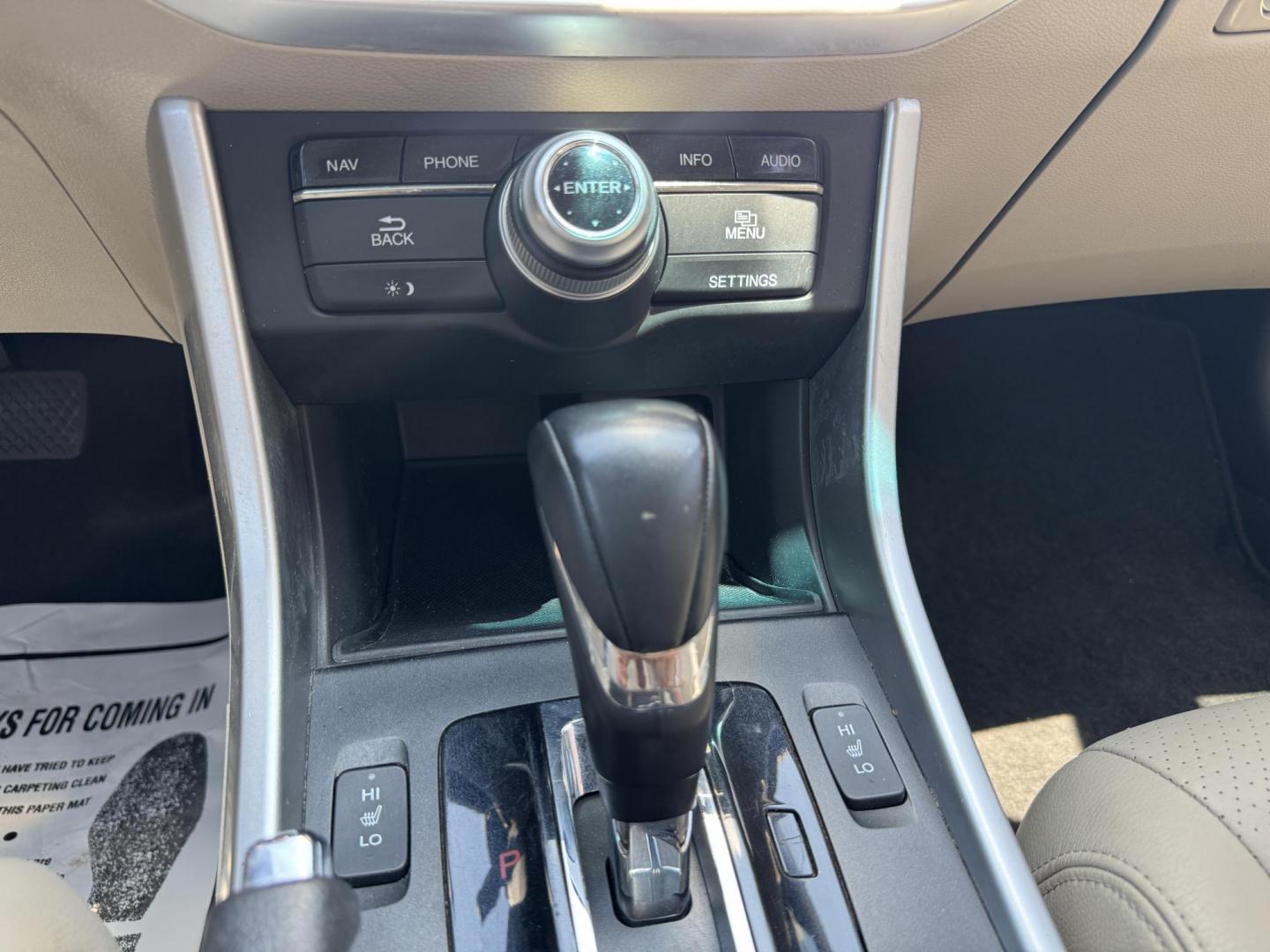 2014 WHITE HONDA ACCORD EX-L (1HGCR3F89EA) , located at 5900 E. Lancaster Ave., Fort Worth, TX, 76112, (817) 457-5456, 0.000000, 0.000000 - Photo#22