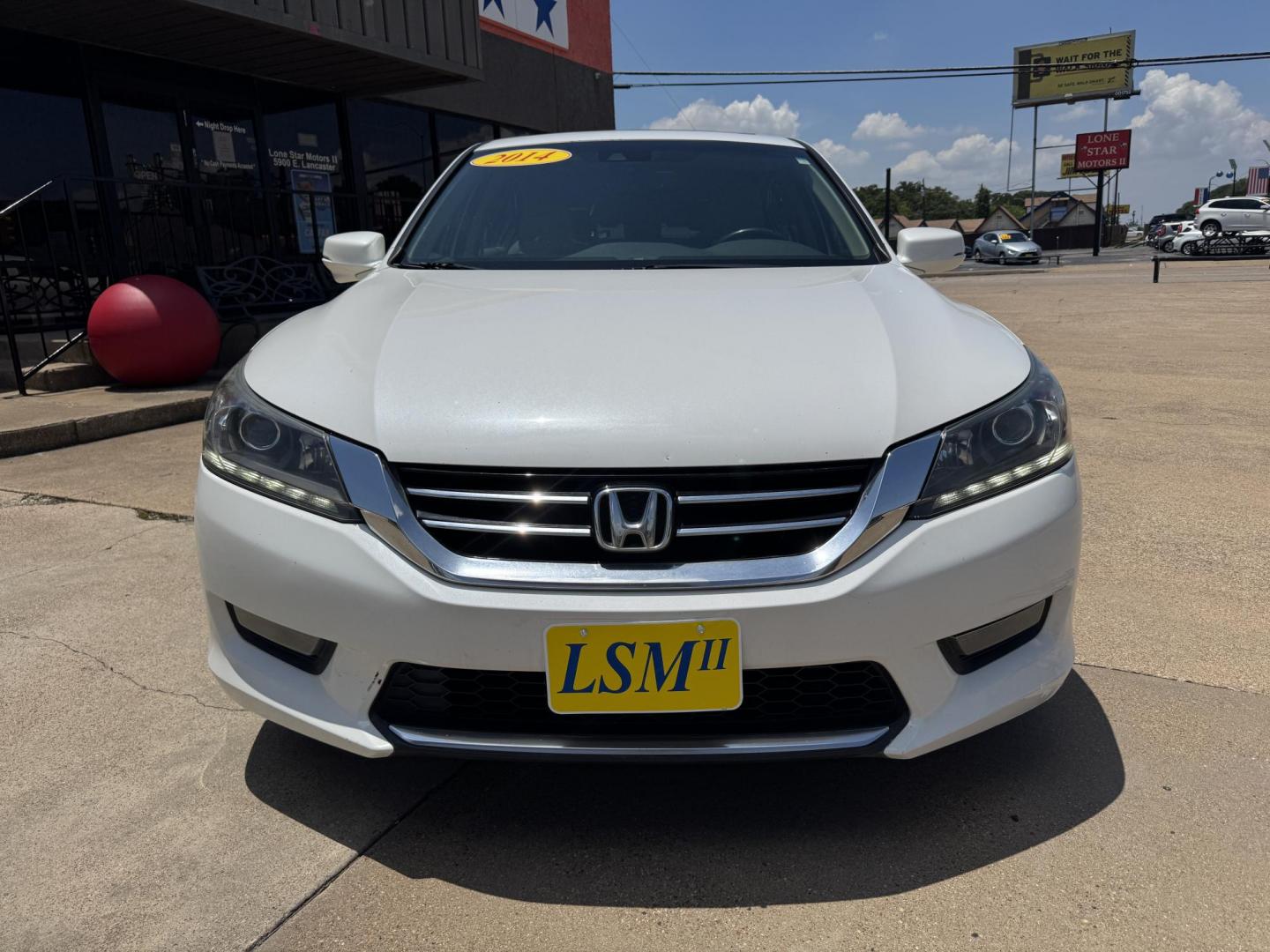 2014 WHITE HONDA ACCORD EX-L (1HGCR3F89EA) , located at 5900 E. Lancaster Ave., Fort Worth, TX, 76112, (817) 457-5456, 0.000000, 0.000000 - Photo#1