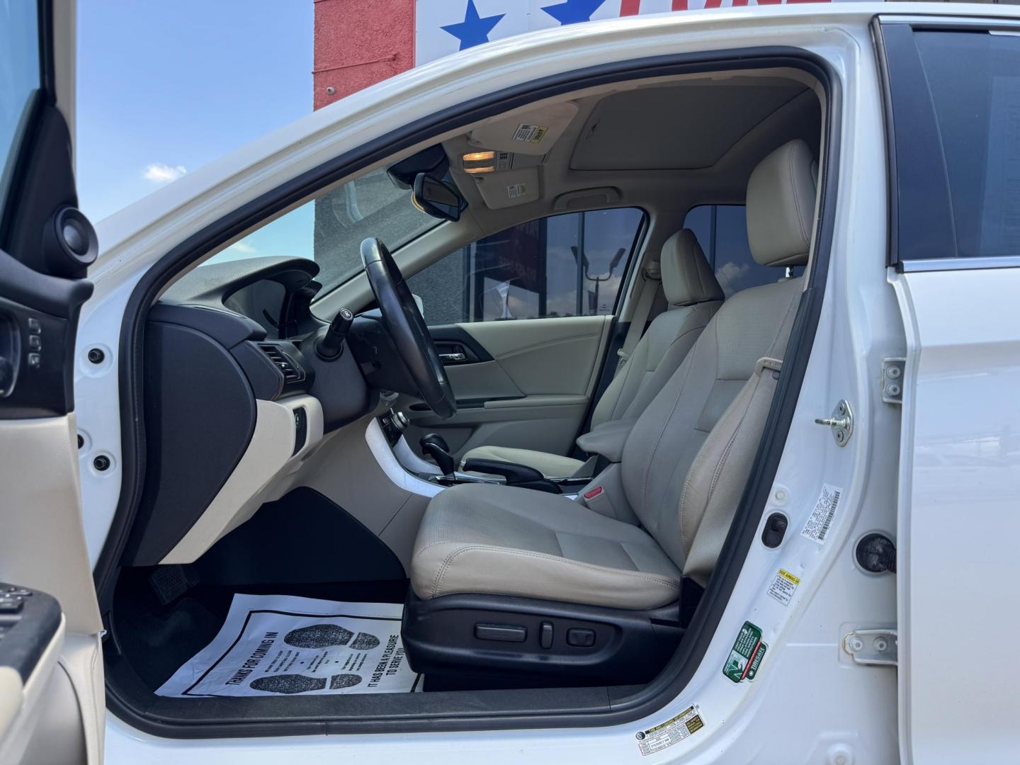 2014 WHITE HONDA ACCORD EX-L (1HGCR3F89EA) , located at 5900 E. Lancaster Ave., Fort Worth, TX, 76112, (817) 457-5456, 0.000000, 0.000000 - Photo#8