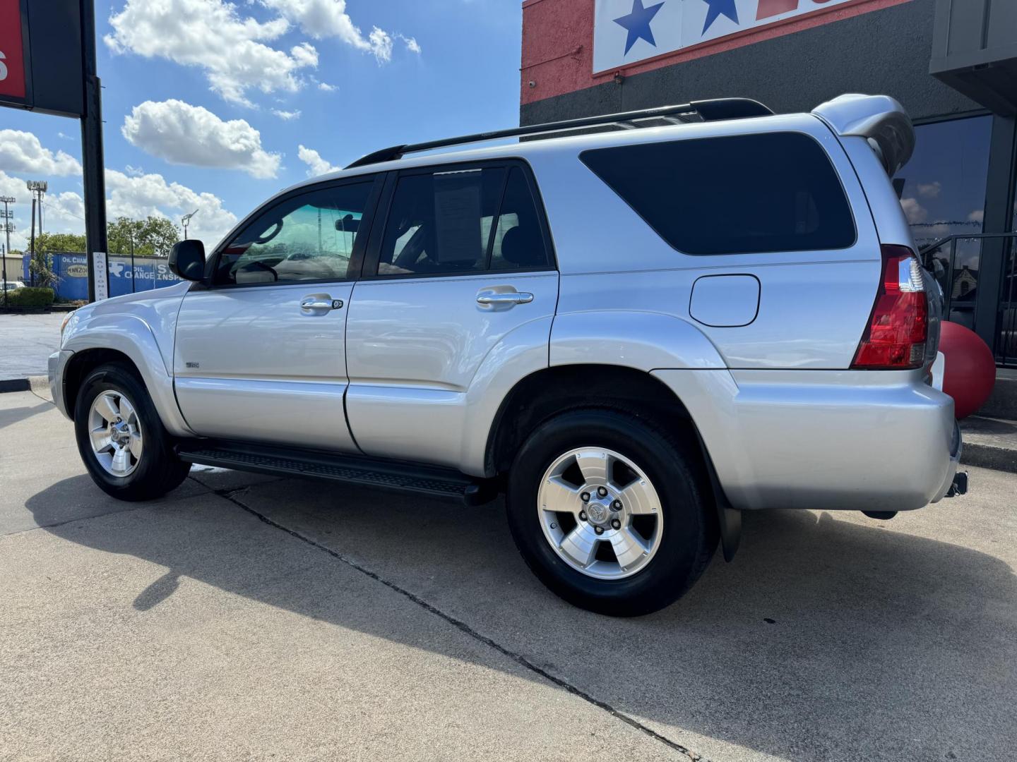 2007 SILVER TOYOTA 4RUNNER (JTEZU14RX70) , located at 5900 E. Lancaster Ave., Fort Worth, TX, 76112, (817) 457-5456, 0.000000, 0.000000 - Photo#7