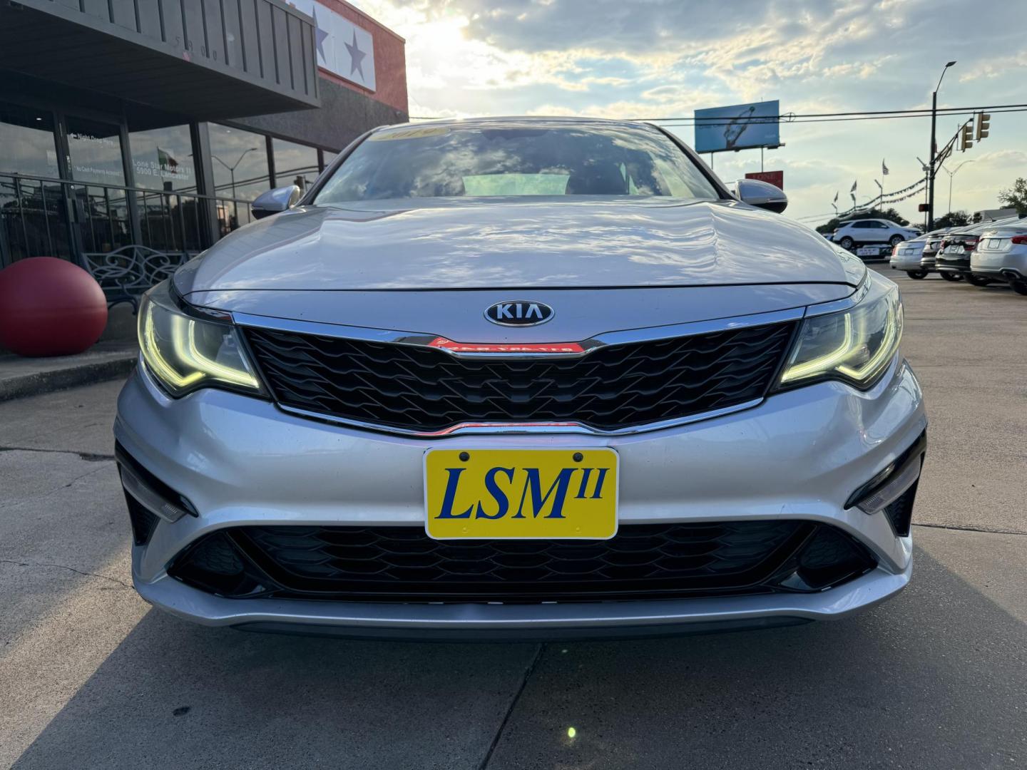 2019 SILVER KIA OPTIMA LX; S (5XXGT4L38KG) , located at 5900 E. Lancaster Ave., Fort Worth, TX, 76112, (817) 457-5456, 0.000000, 0.000000 - Photo#2