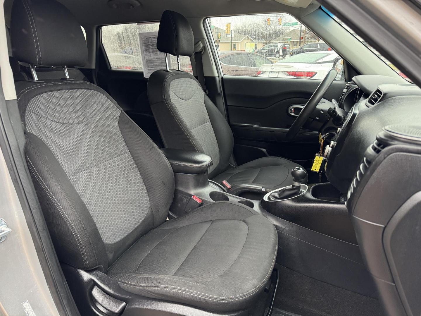 2019 SILVER KIA SOUL + (PLUS) (KNDJP3A55K7) , located at 5900 E. Lancaster Ave., Fort Worth, TX, 76112, (817) 457-5456, 0.000000, 0.000000 - Photo#16